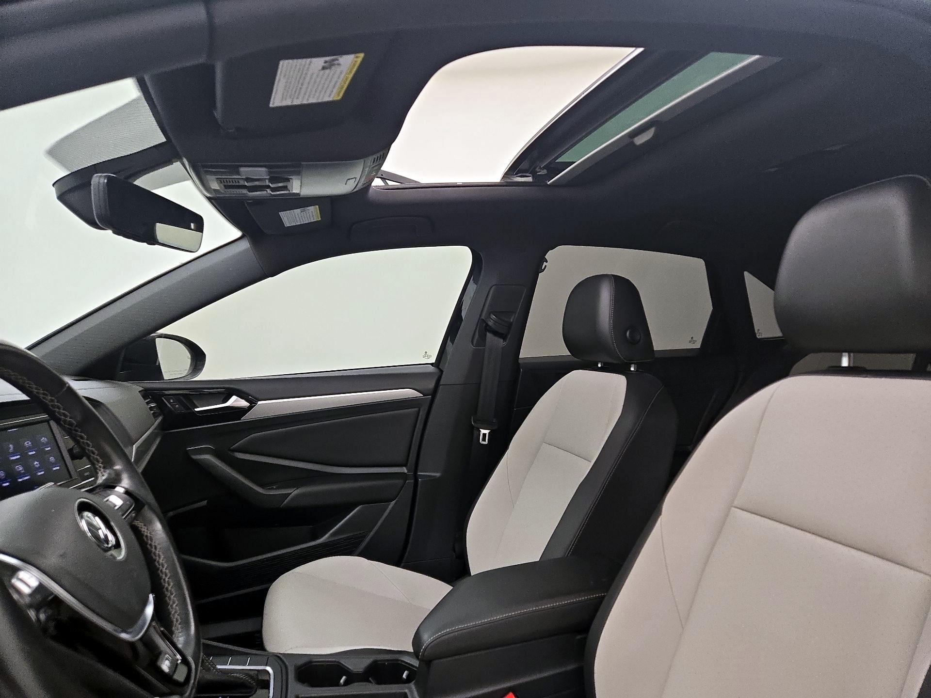 Thumbnail: 2021 Volkswagen Jetta - 19