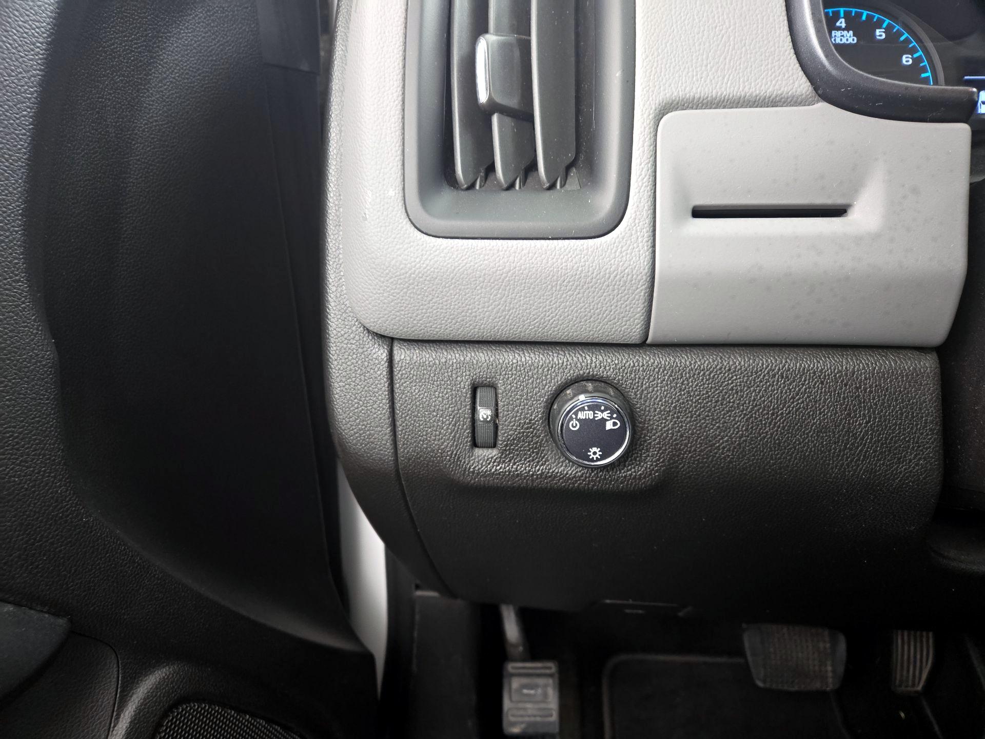 Thumbnail: 2018 Chevrolet Colorado - 13