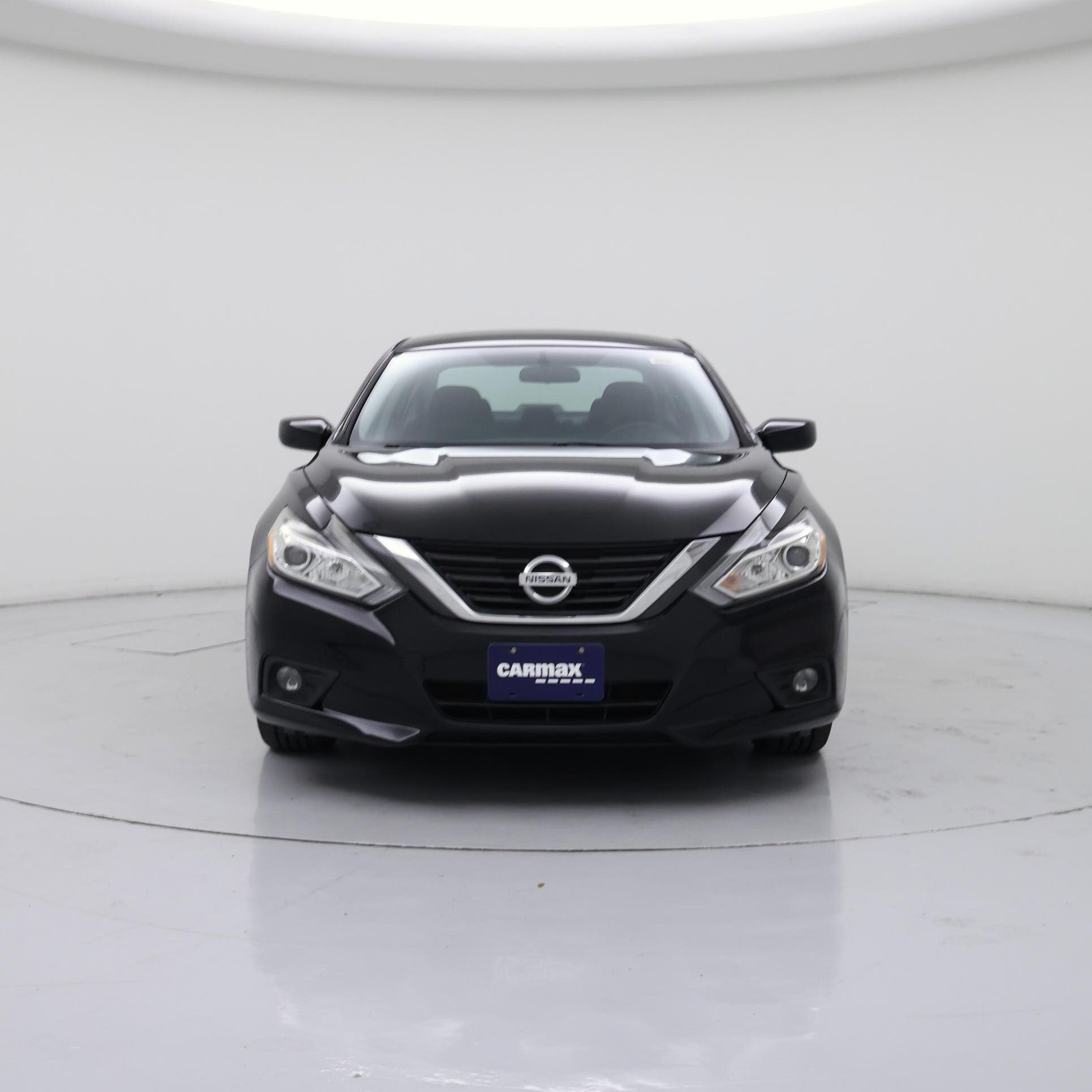 Thumbnail: 2017 Nissan Altima - 5
