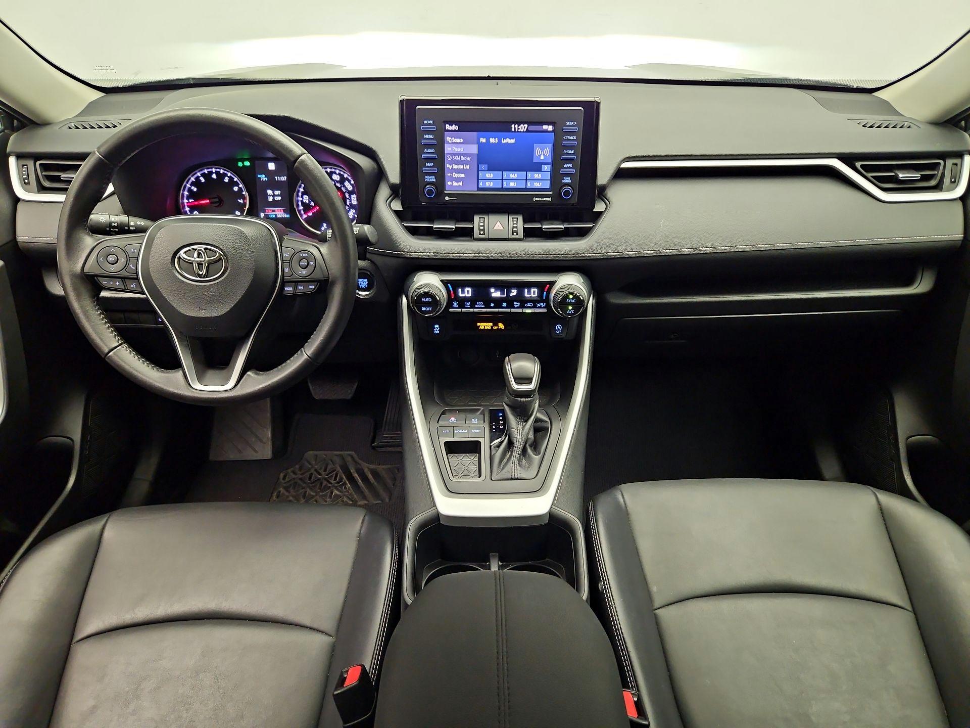 Thumbnail: 2022 Toyota RAV4 - 9