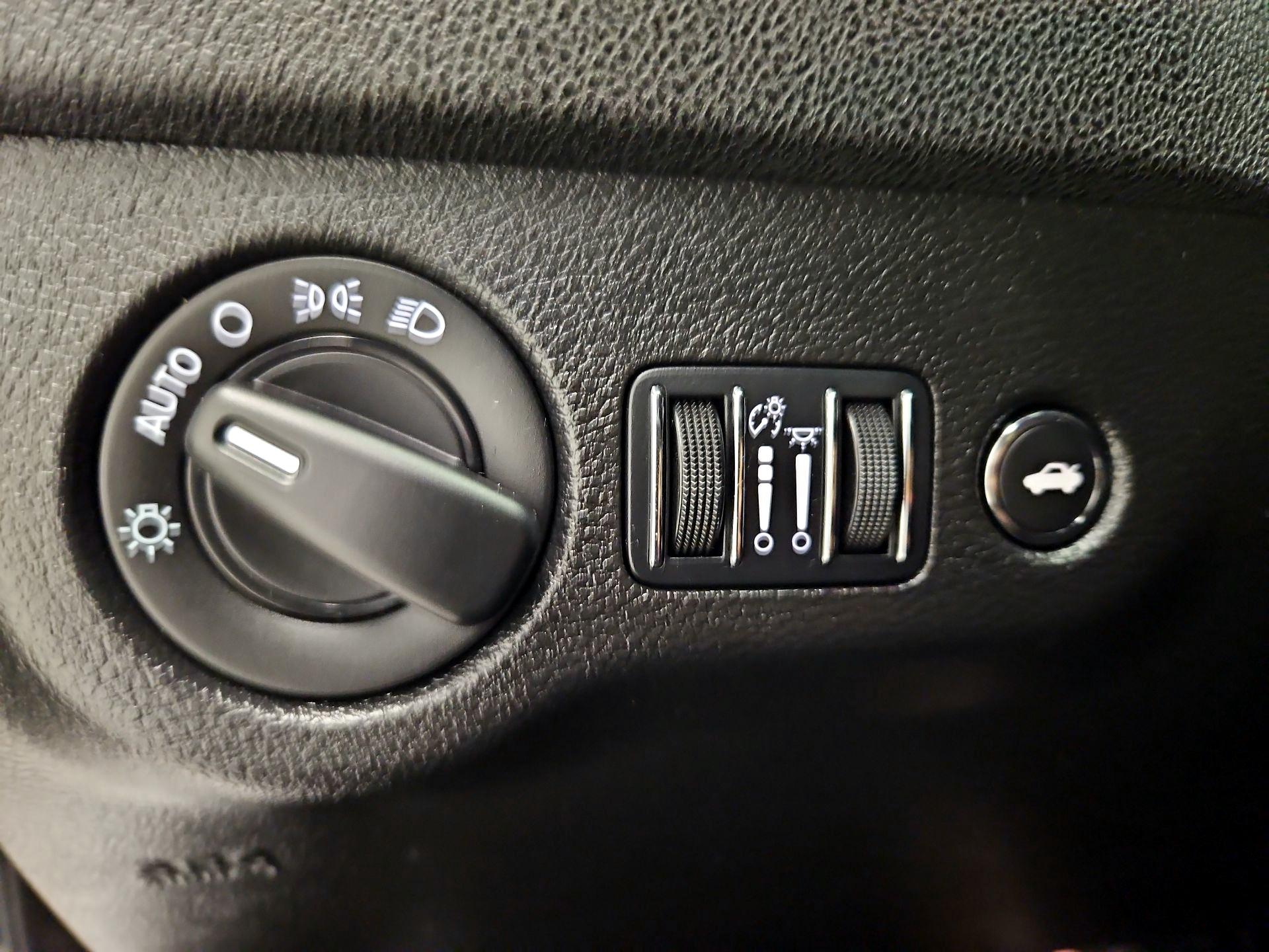 Thumbnail: 2023 Dodge Charger - 13