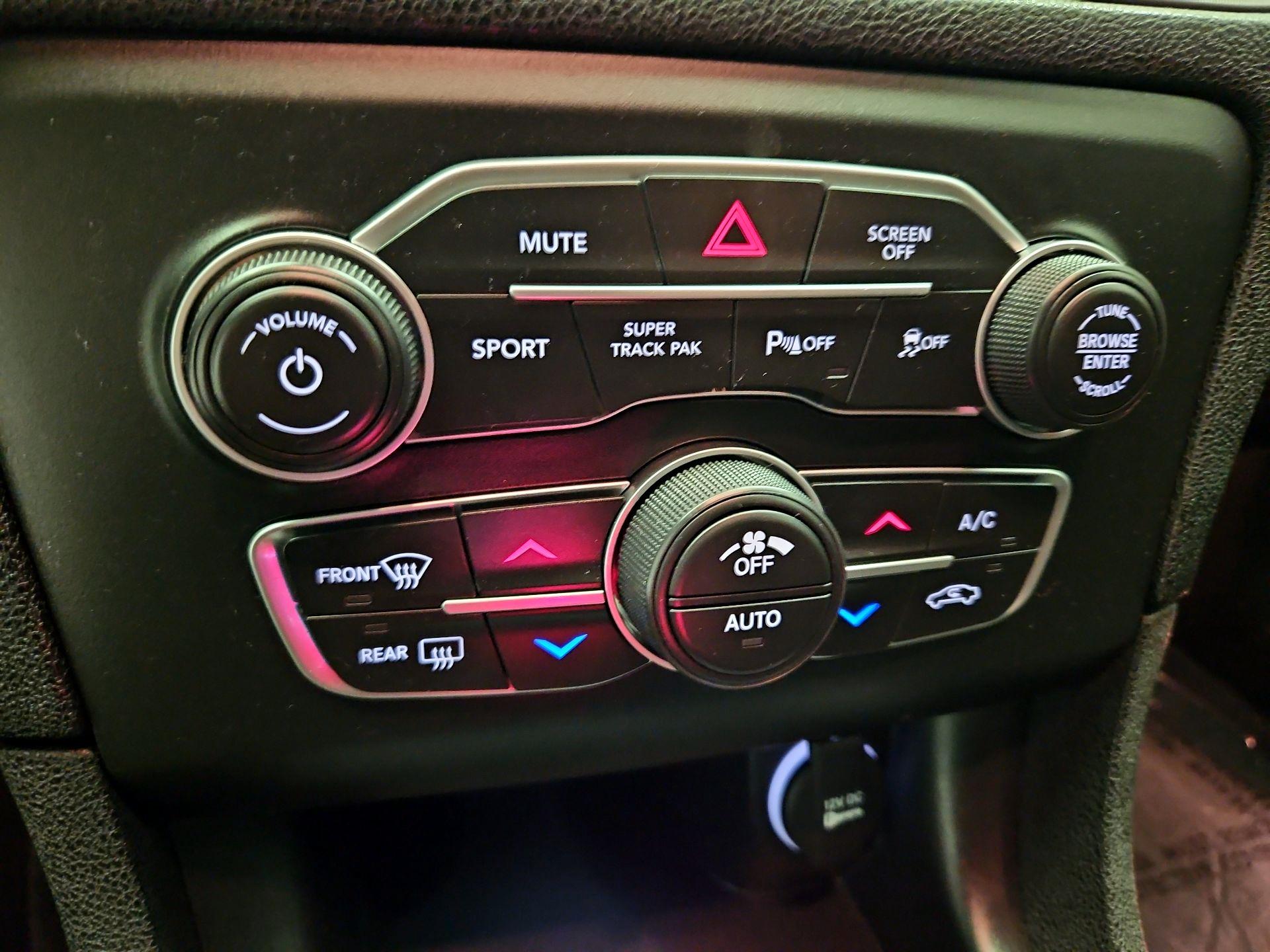 Thumbnail: 2023 Dodge Charger - 16