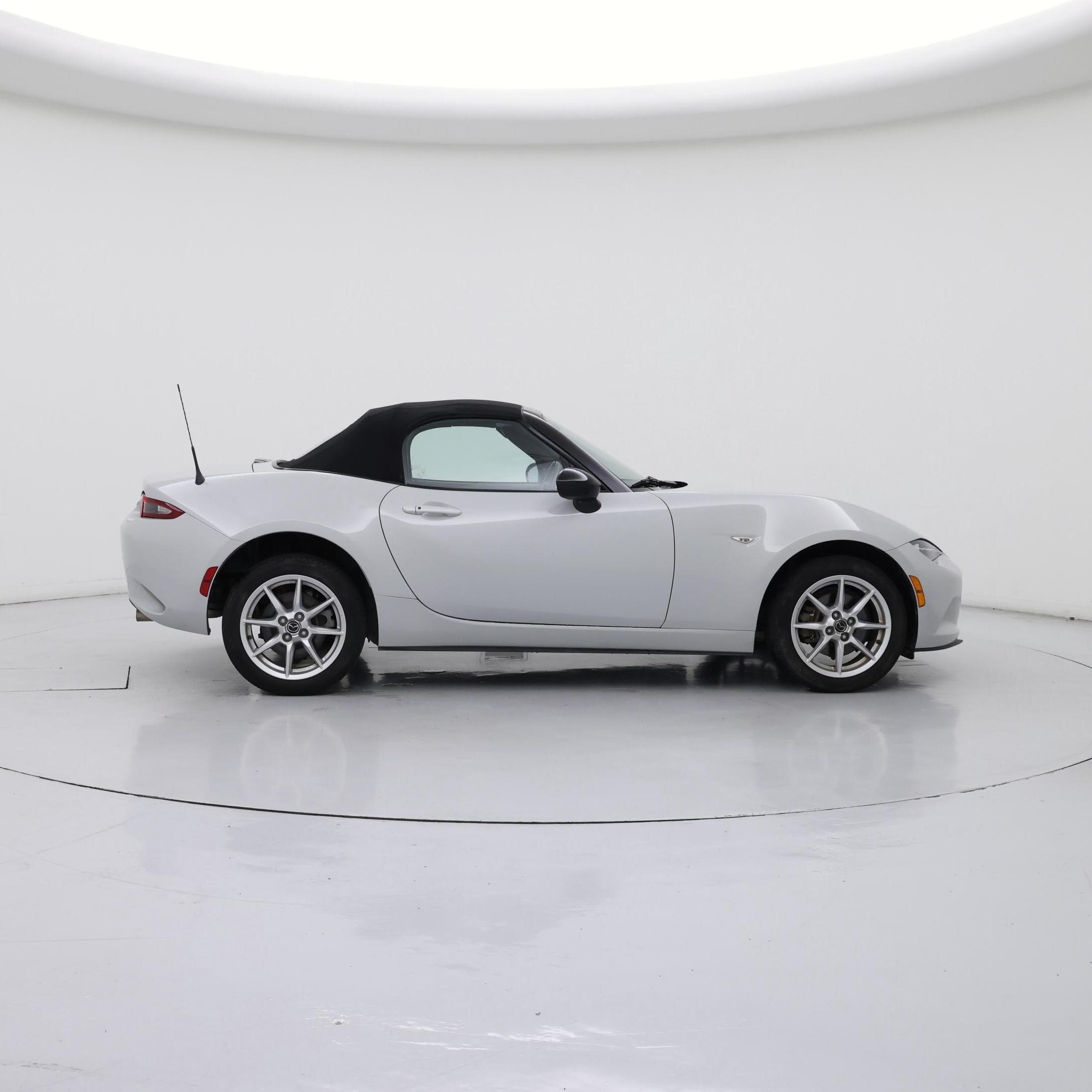 Thumbnail: 2016 Mazda MX-5 Miata - 7