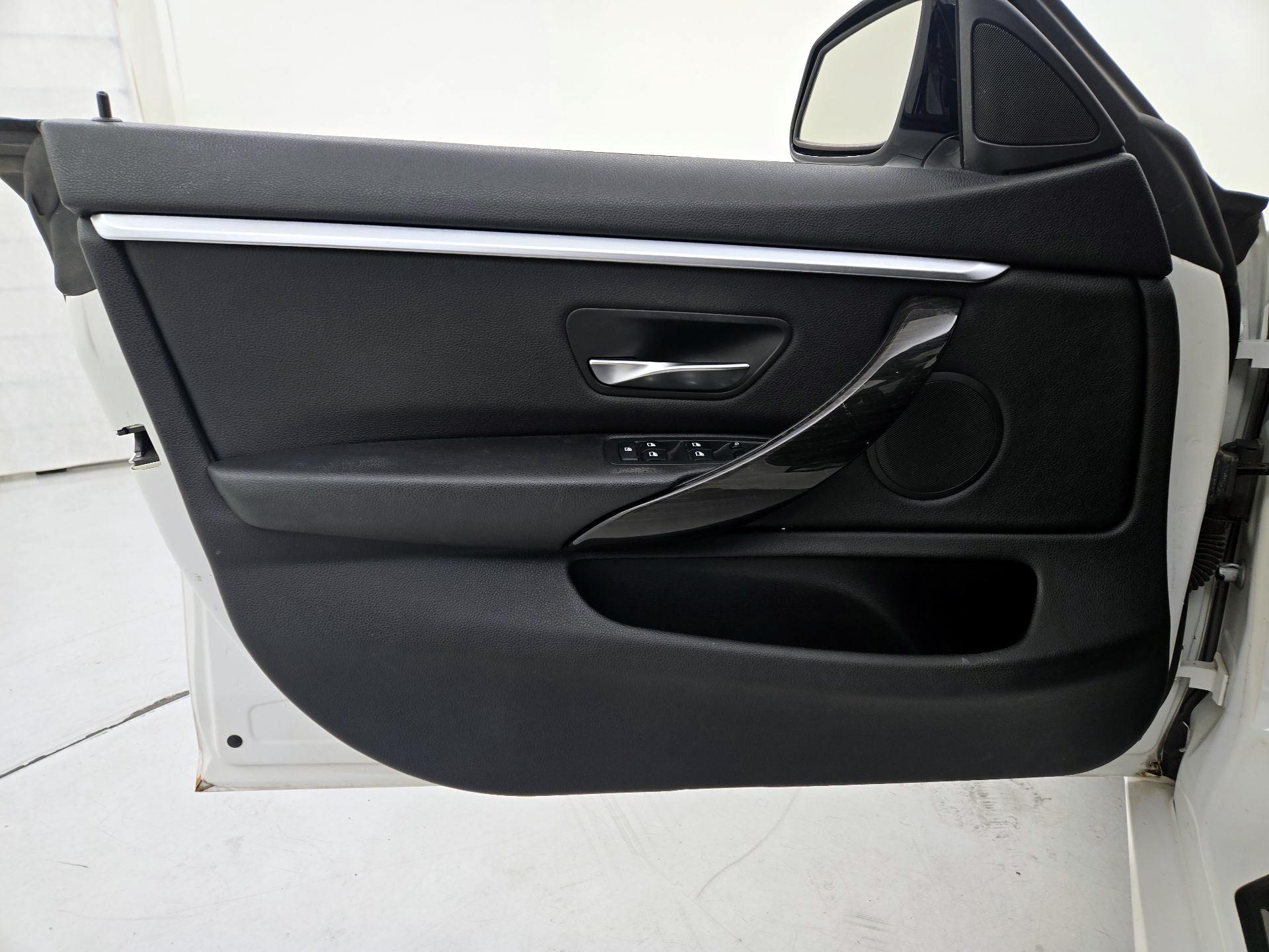 Thumbnail: 2016 BMW 4 Series - 12