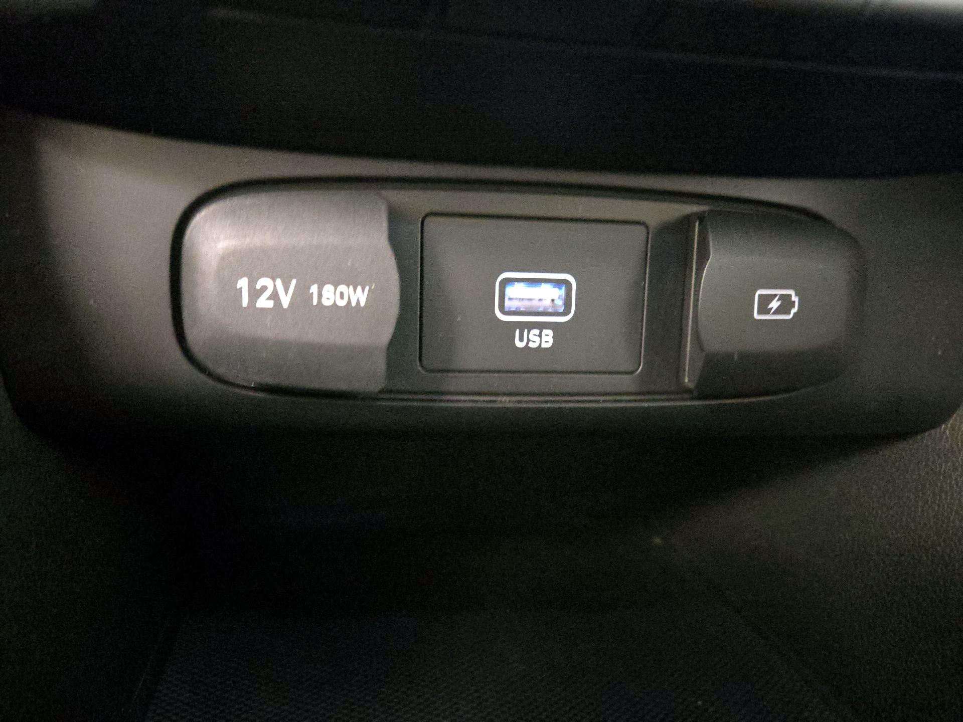 Thumbnail: 2022 Hyundai Veloster - 17