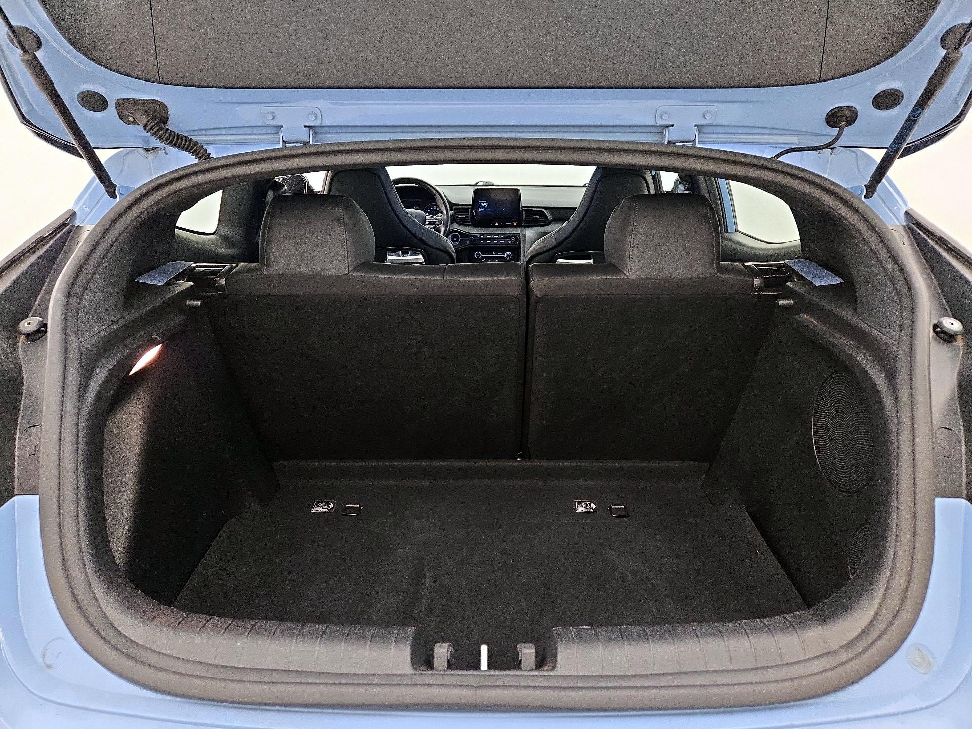 Thumbnail: 2022 Hyundai Veloster - 19