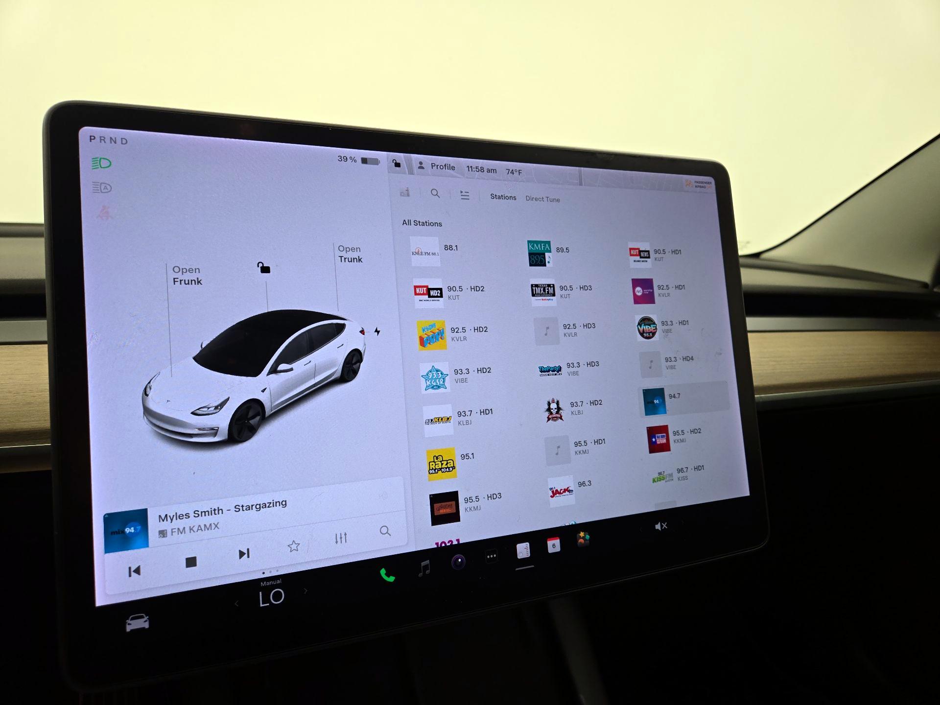Thumbnail: 2021 Tesla Model 3 - 15