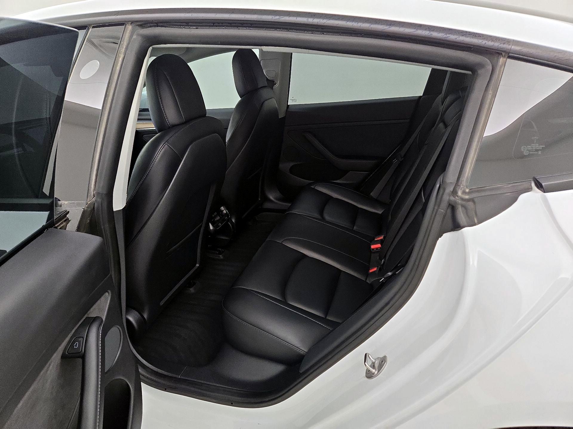 Thumbnail: 2021 Tesla Model 3 - 20