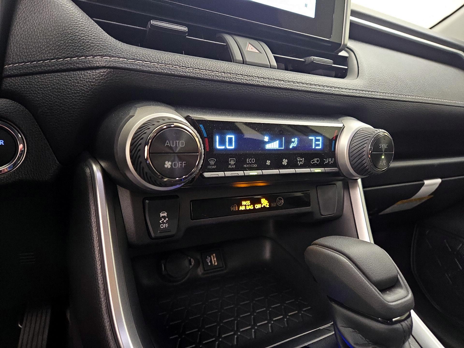 Thumbnail: 2025 Toyota RAV4 - 16