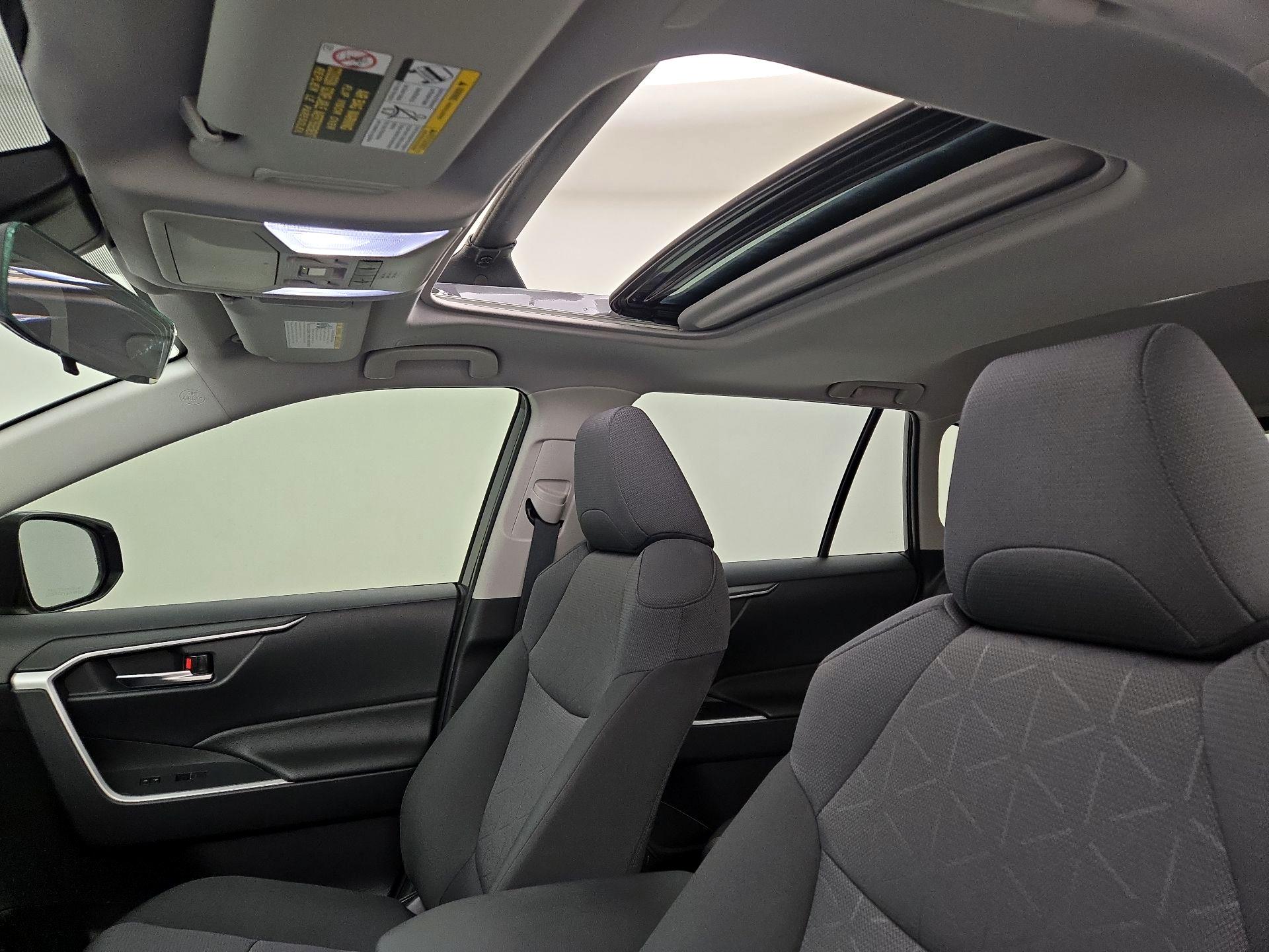 Thumbnail: 2025 Toyota RAV4 - 19