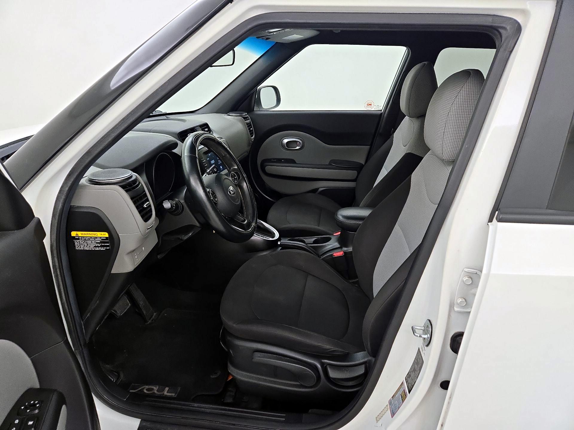 Thumbnail: 2018 Kia Soul - 11