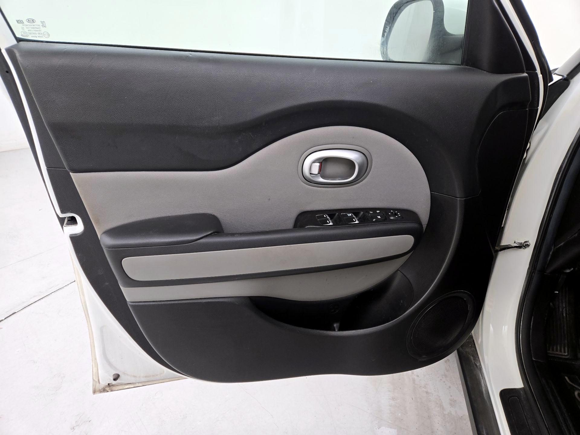 Thumbnail: 2018 Kia Soul - 12