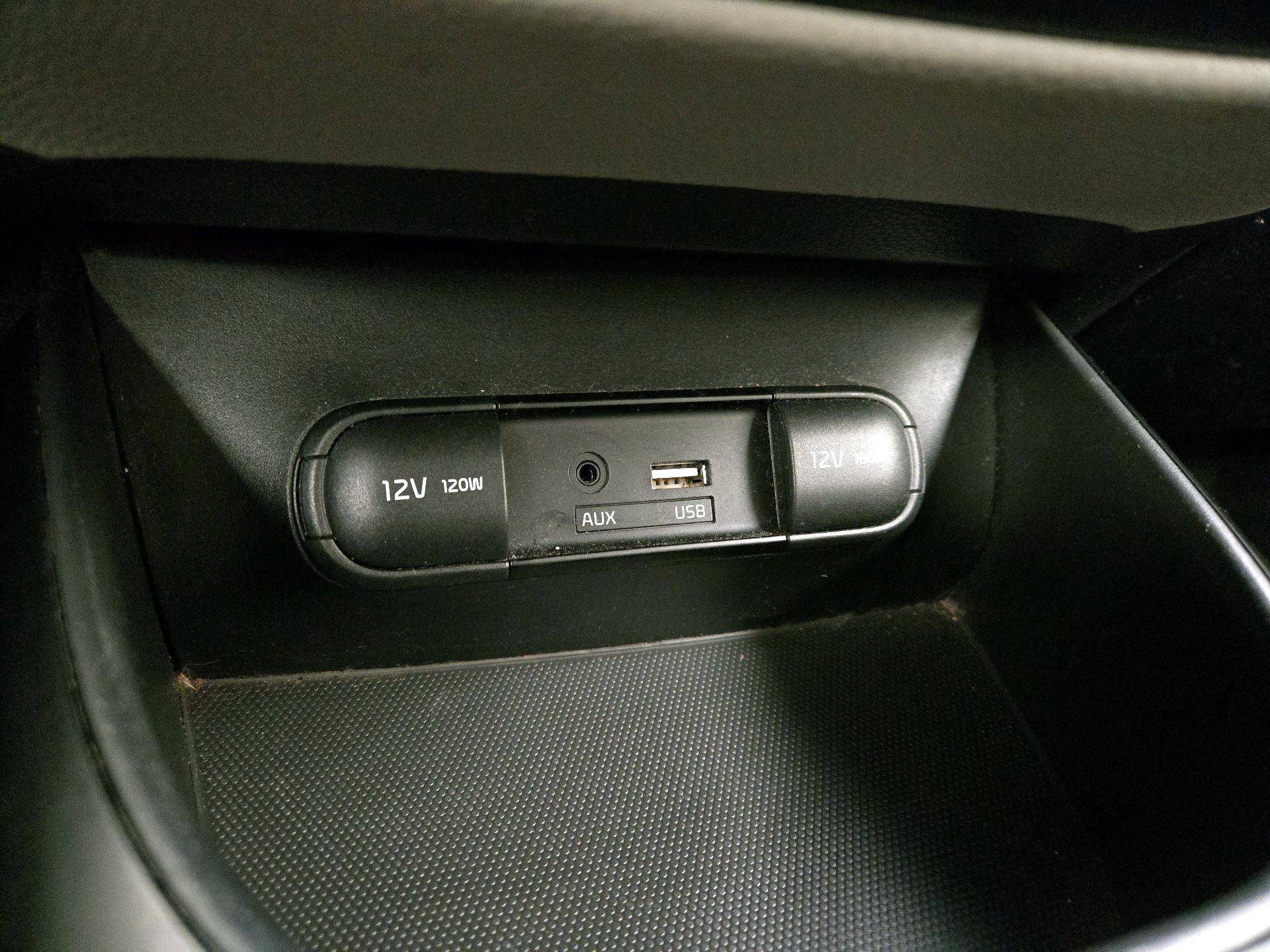 Thumbnail: 2018 Kia Soul - 18