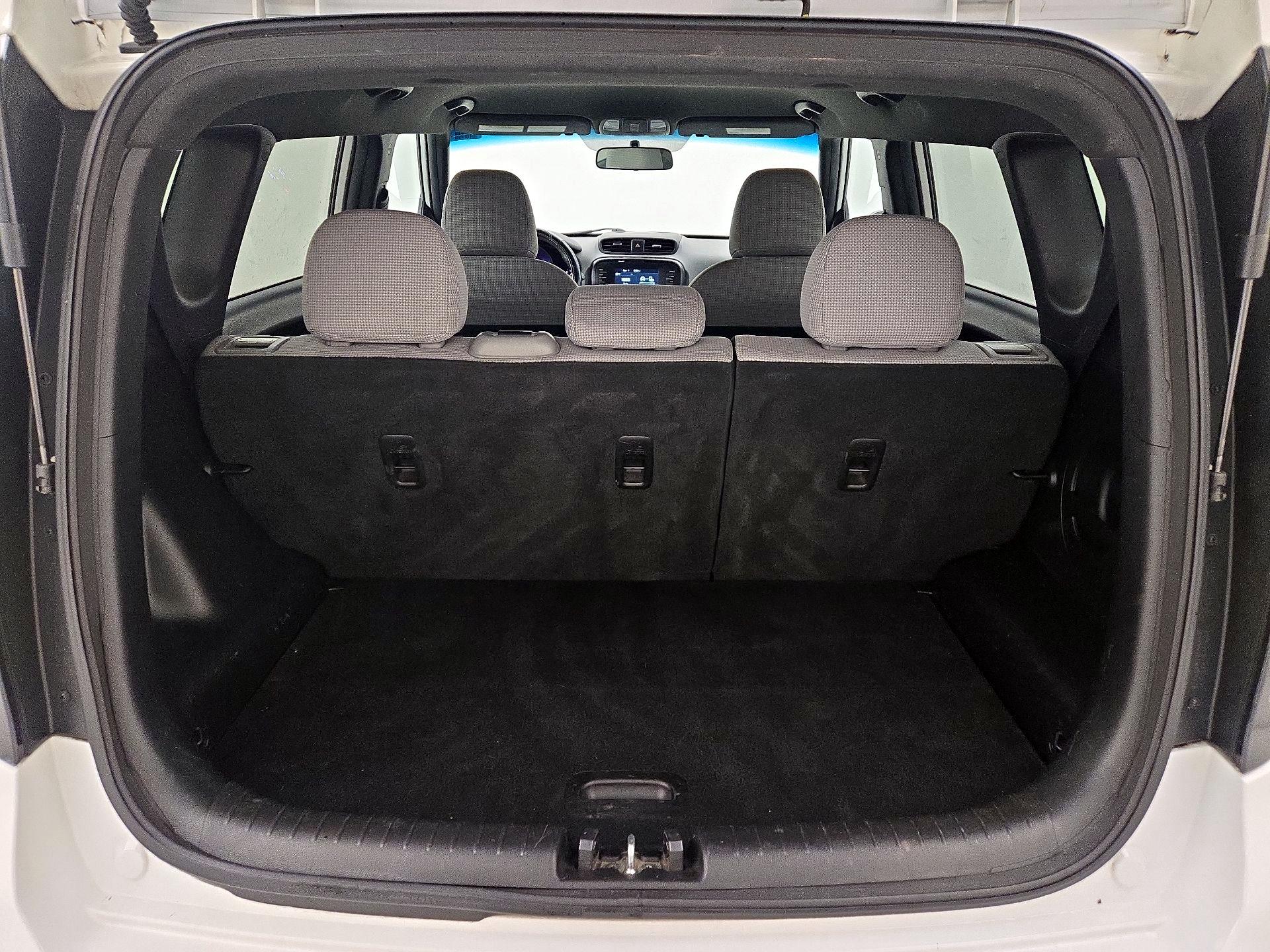 Thumbnail: 2018 Kia Soul - 20