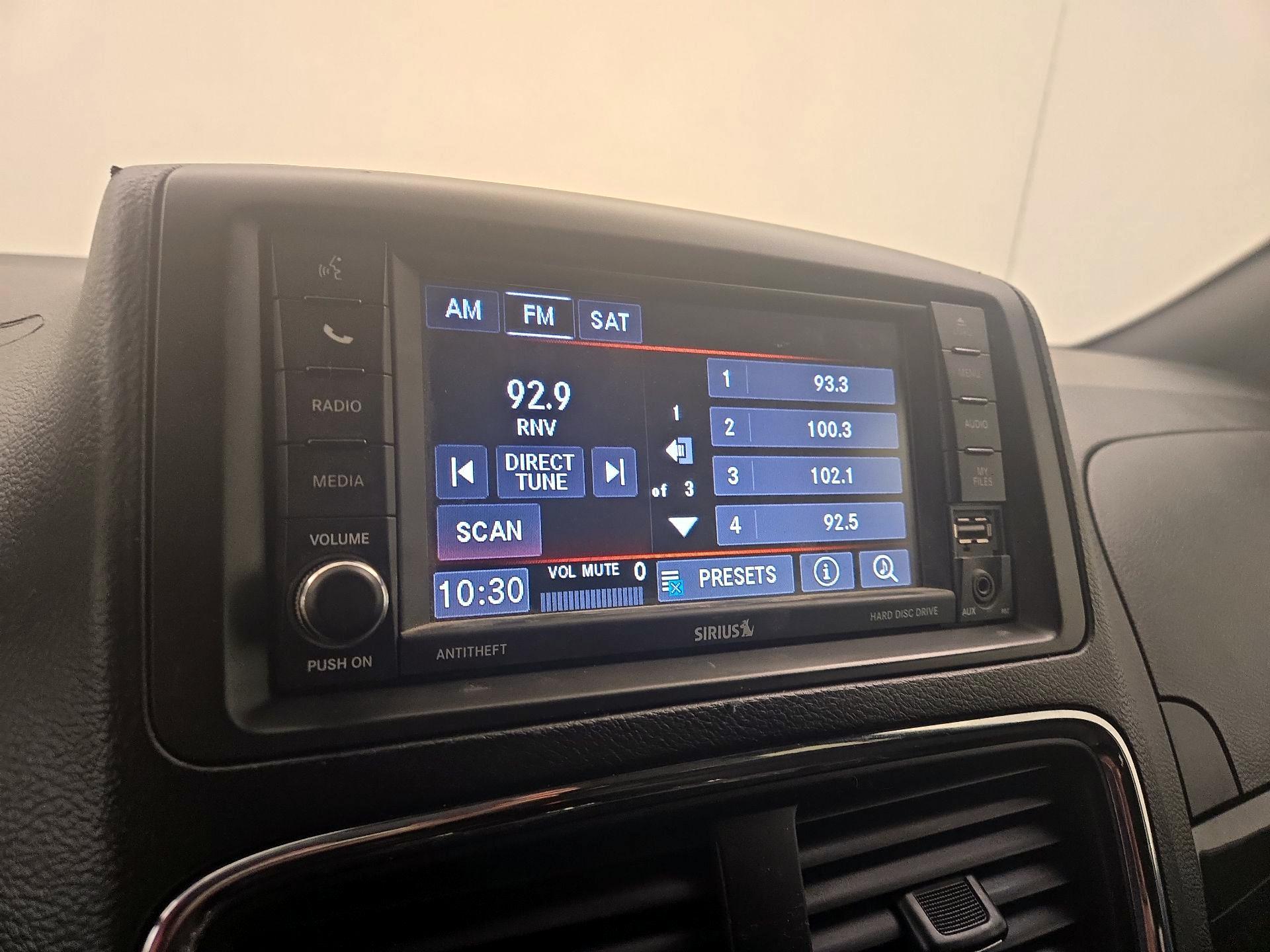 Thumbnail: 2019 Dodge Grand Caravan - 15