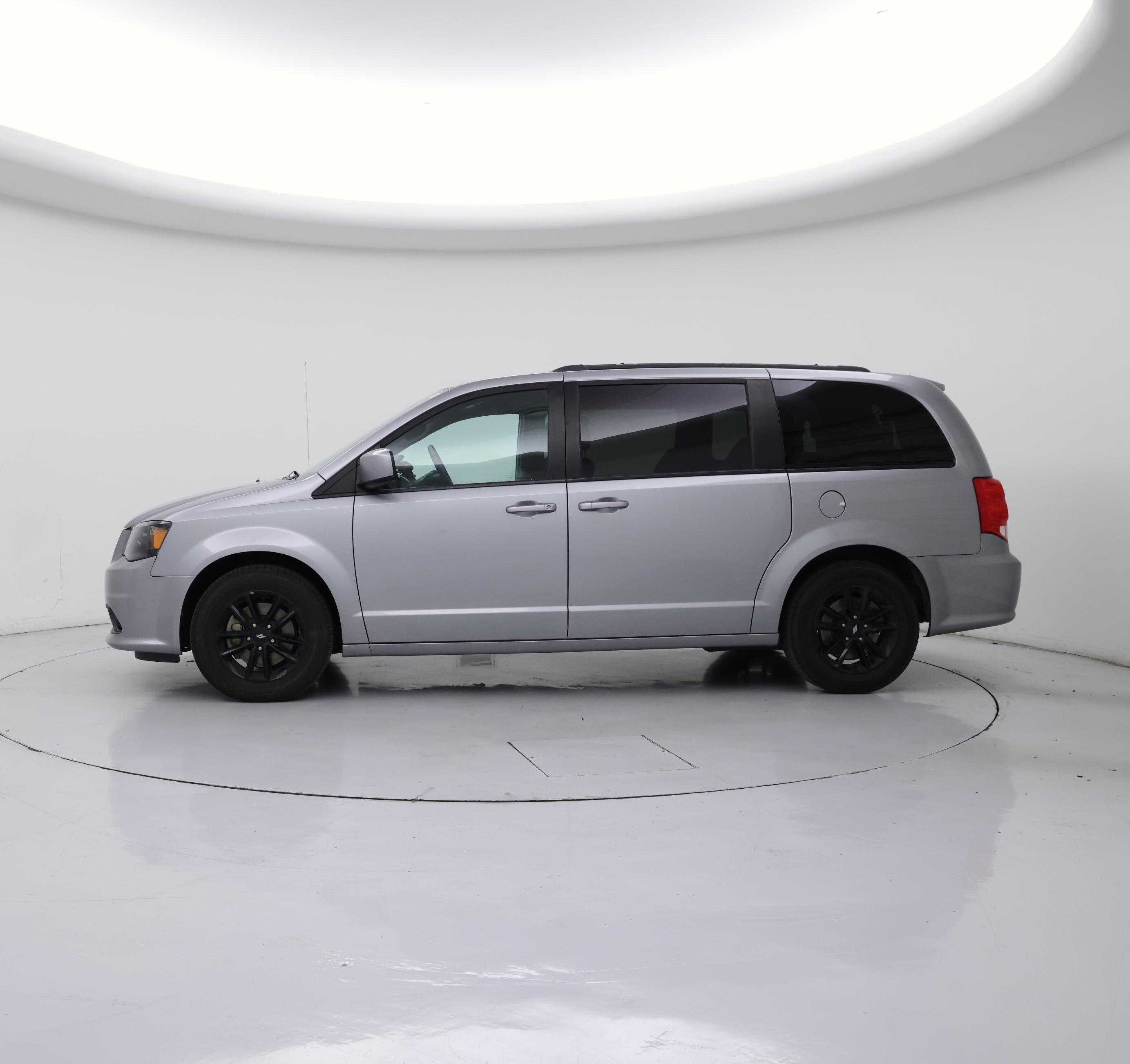 Thumbnail: 2019 Dodge Grand Caravan - 3