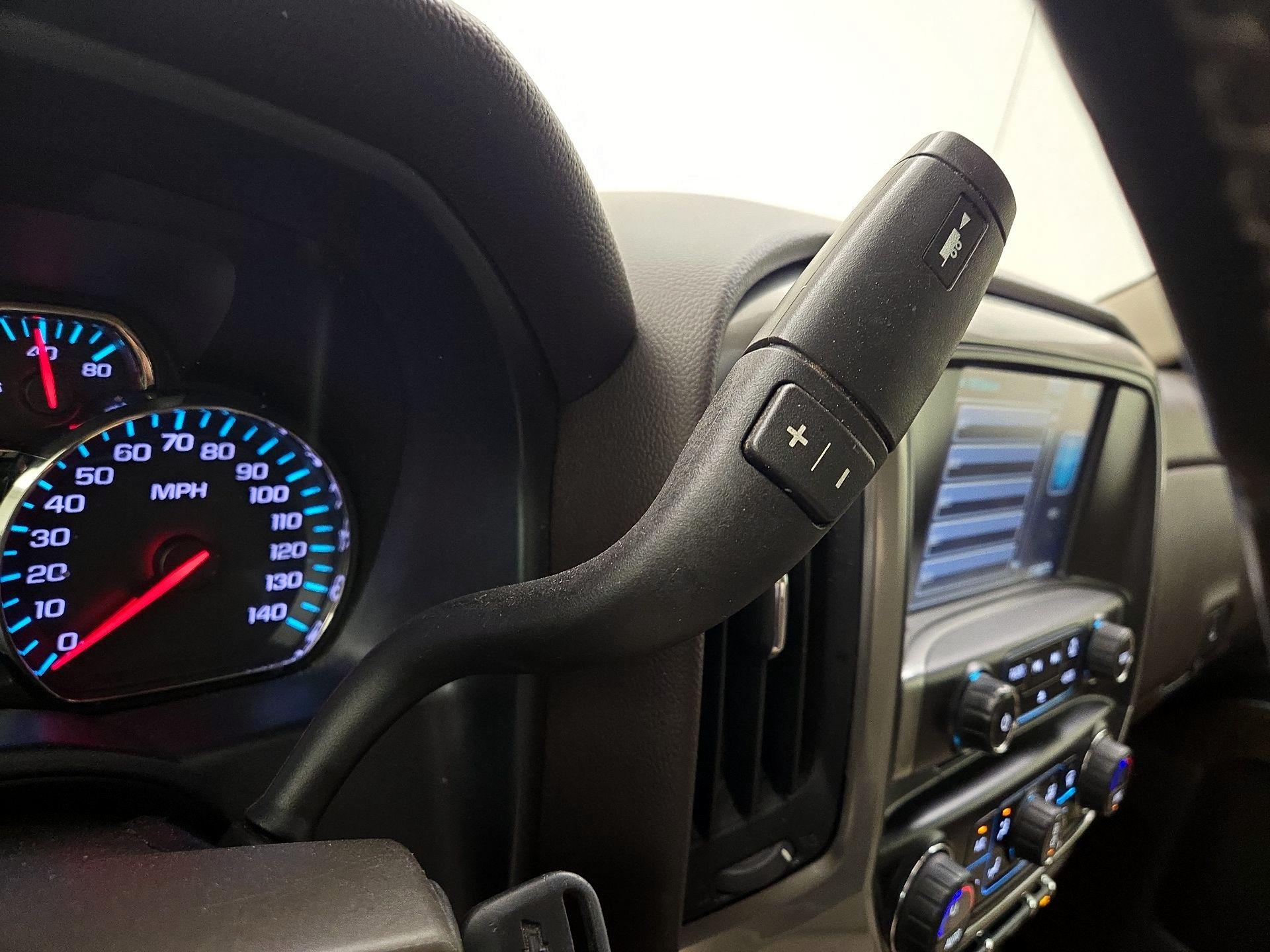 Thumbnail: 2015 Chevrolet Silverado 1500 - 17