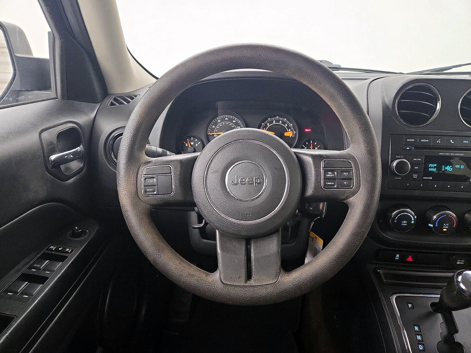 Thumbnail: 2016 Jeep Patriot - 10