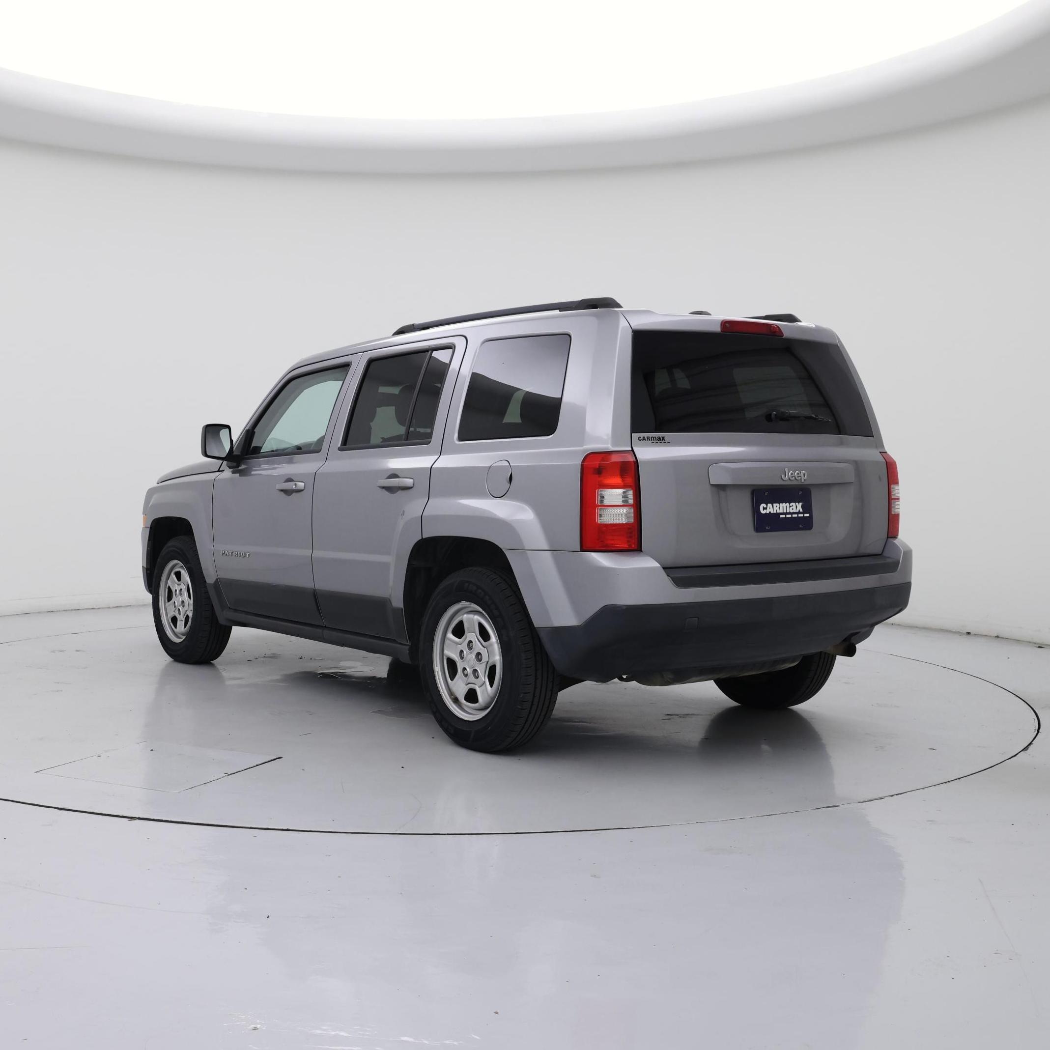 Thumbnail: 2016 Jeep Patriot - 2