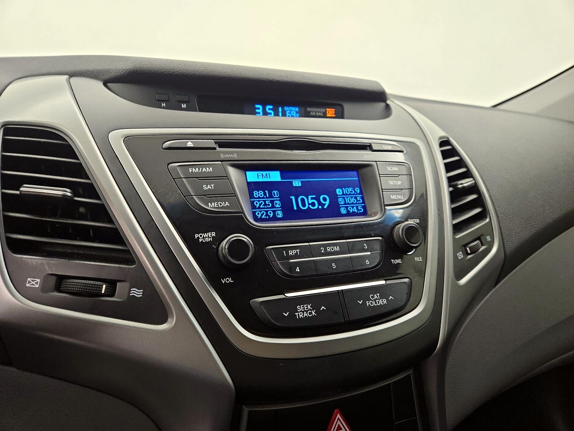 Thumbnail: 2015 Hyundai Elantra - 14