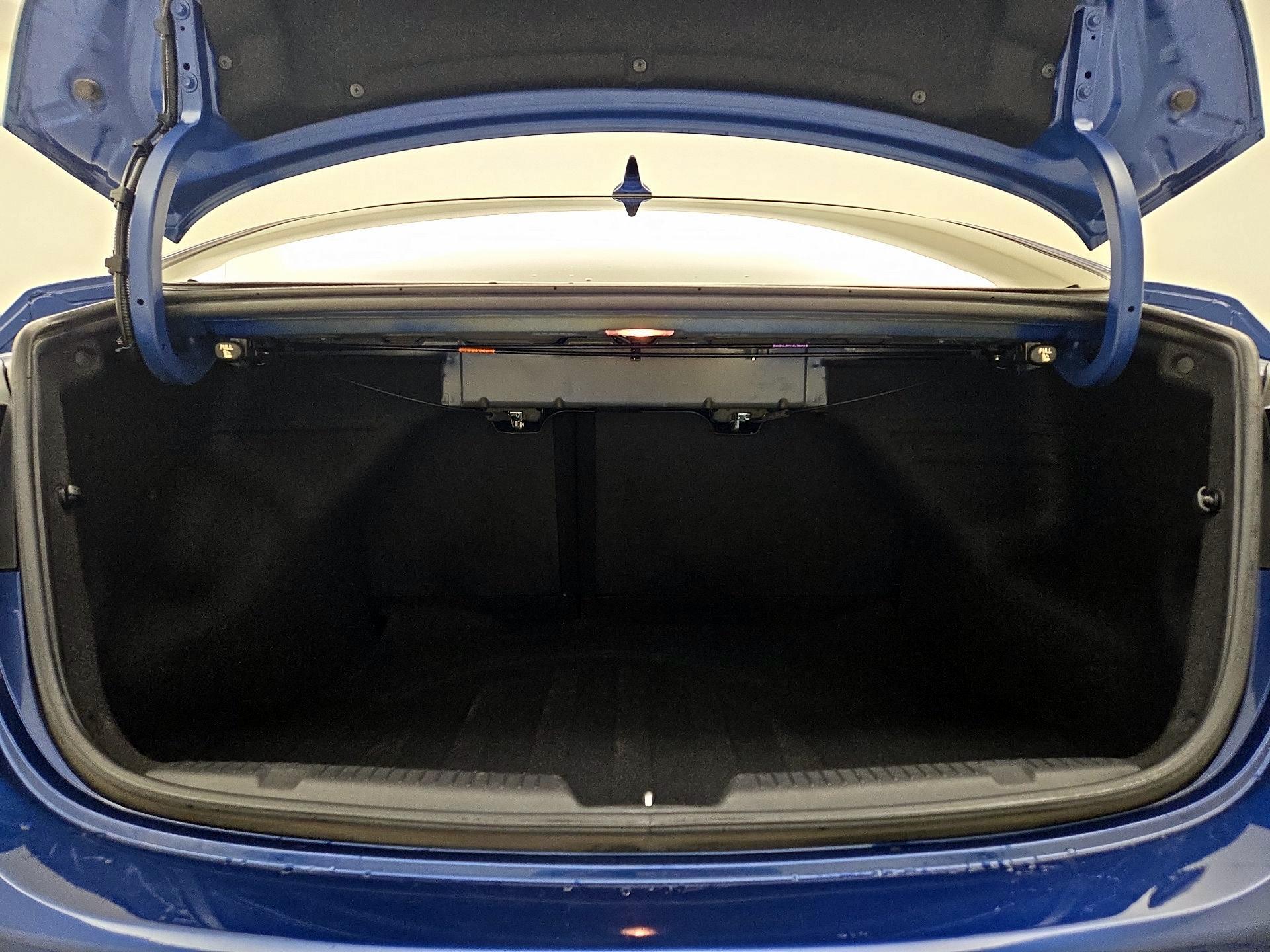 Thumbnail: 2015 Hyundai Elantra - 19