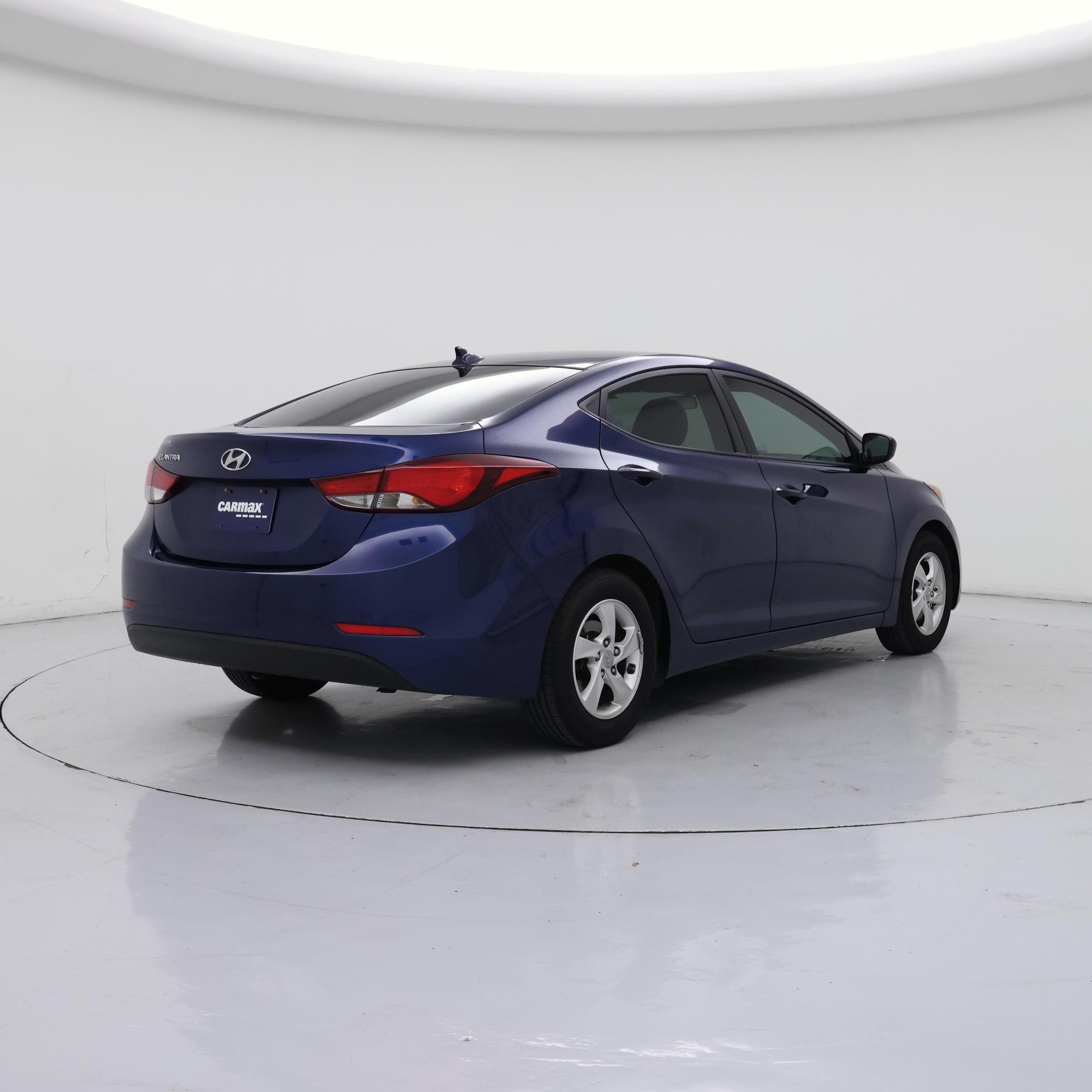Thumbnail: 2015 Hyundai Elantra - 8