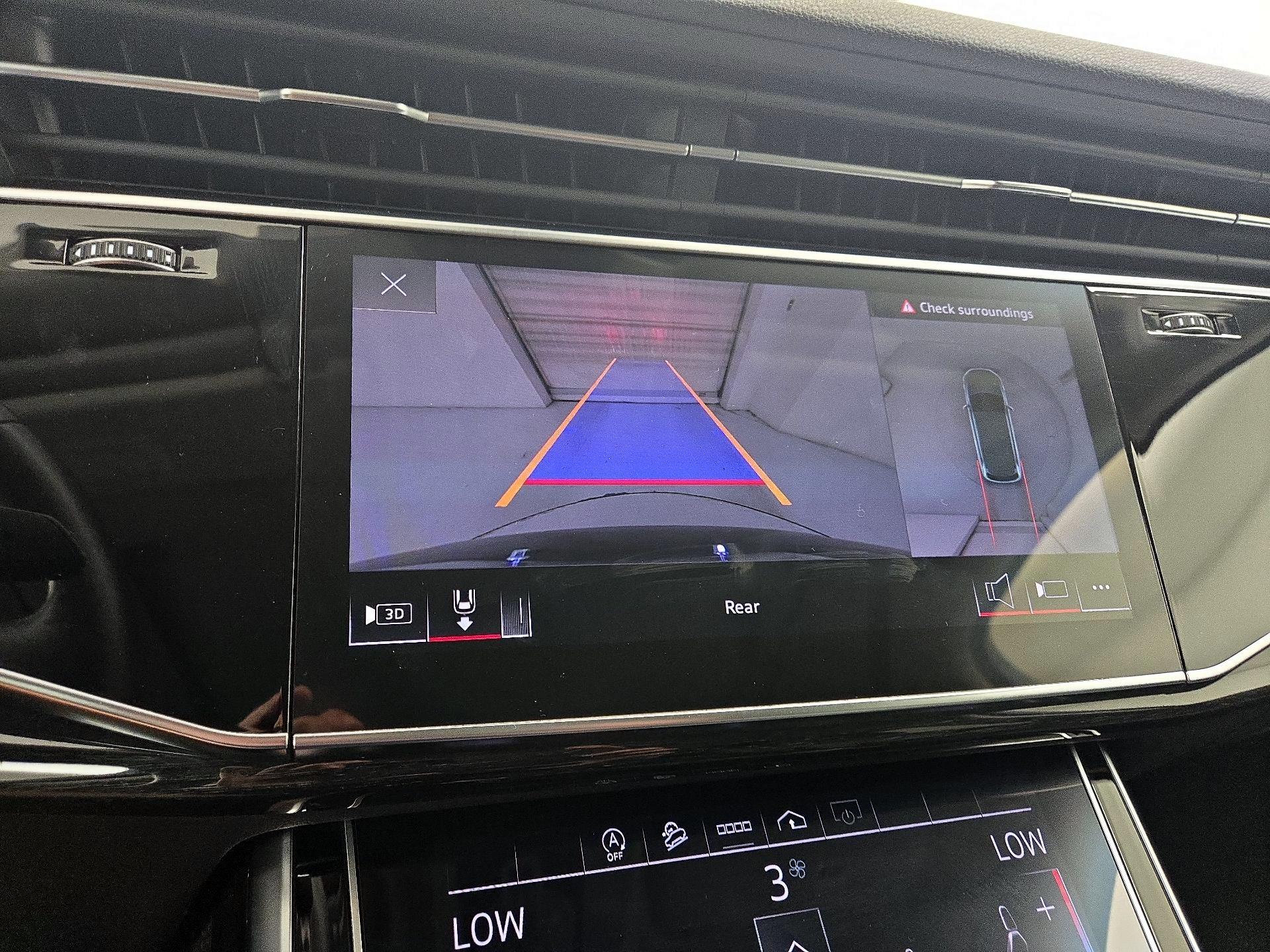 Thumbnail: 2023 Audi Q7 - 15