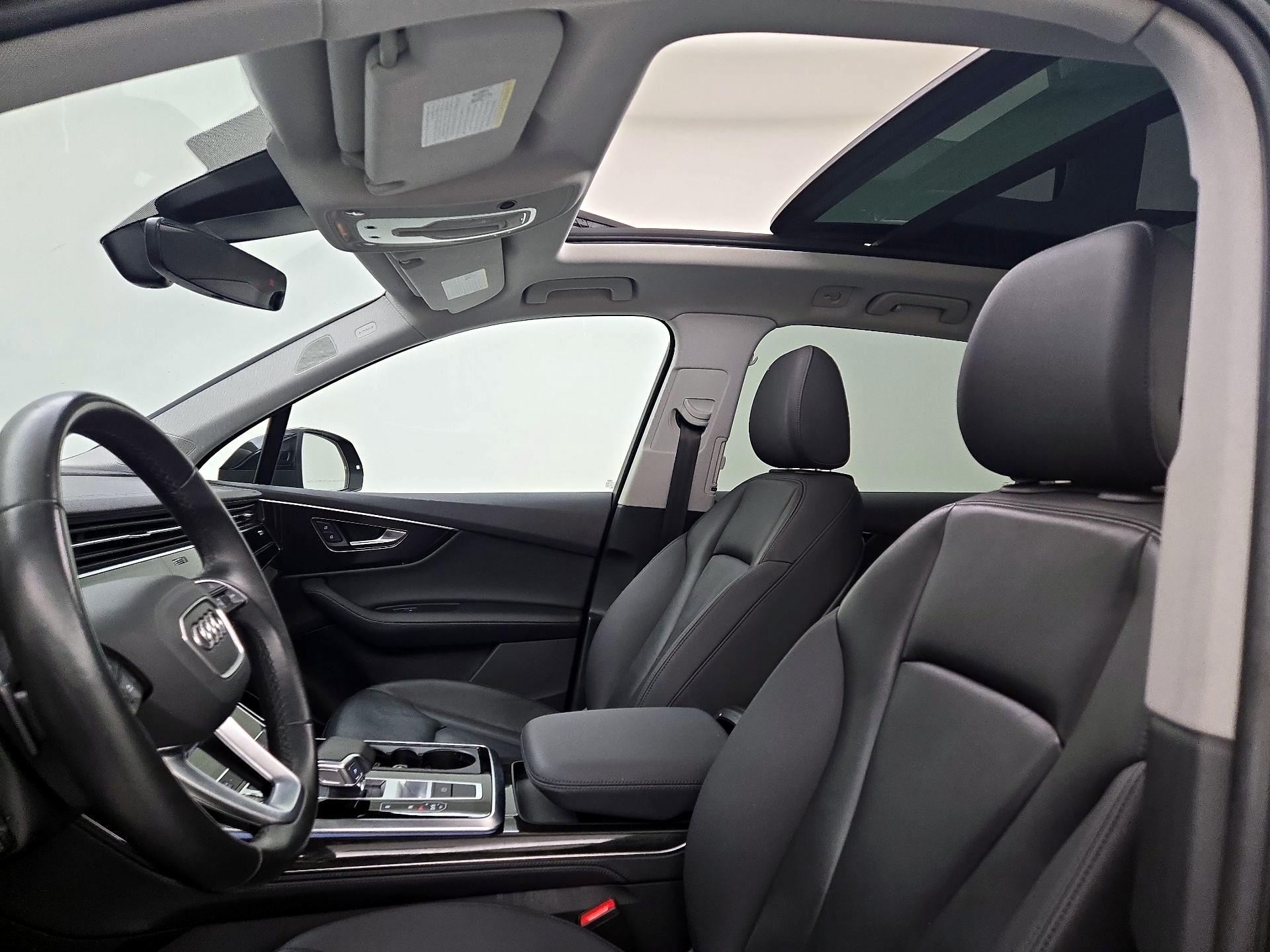 Thumbnail: 2023 Audi Q7 - 20