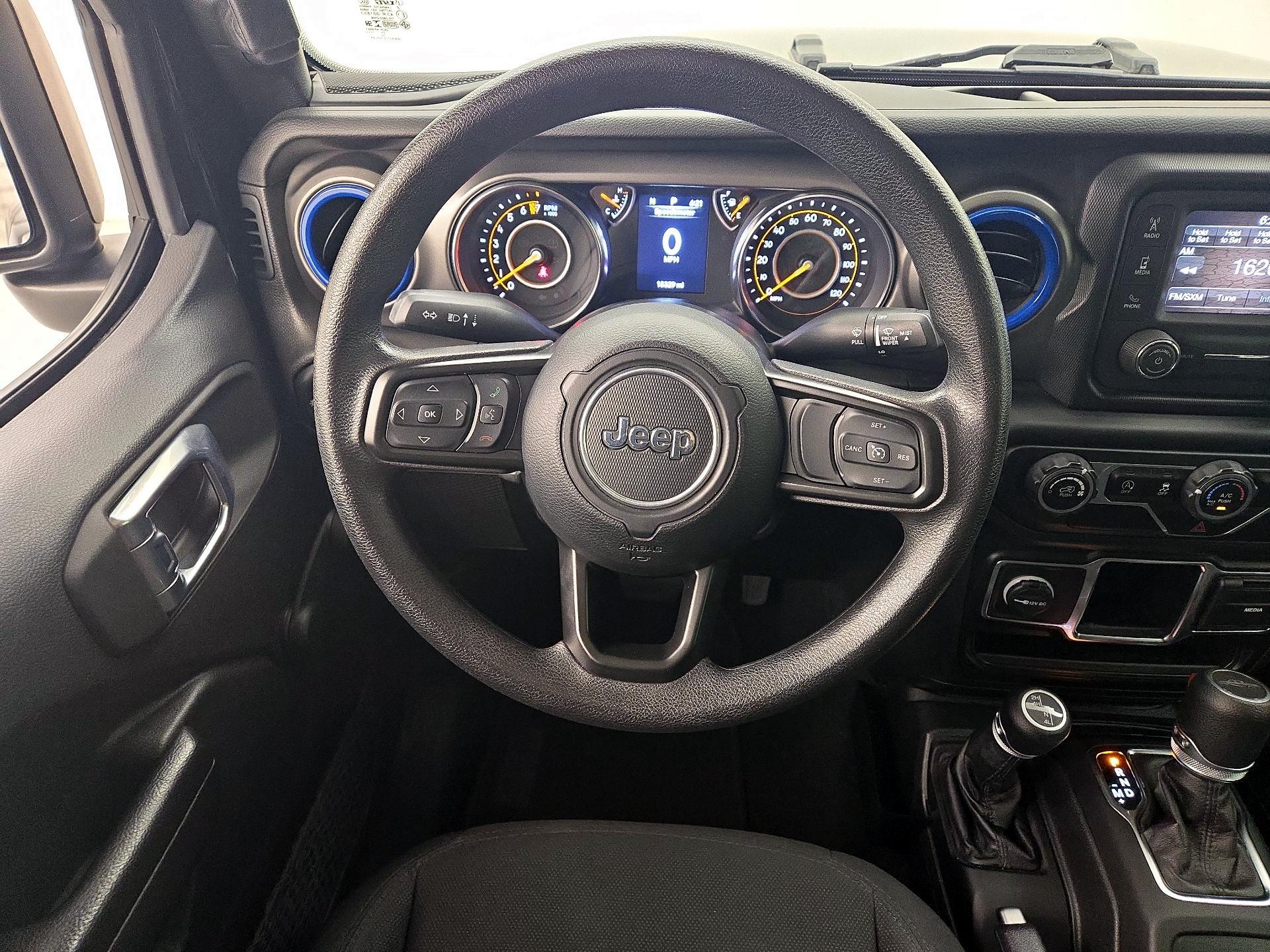 Thumbnail: 2021 Jeep Gladiator - 10