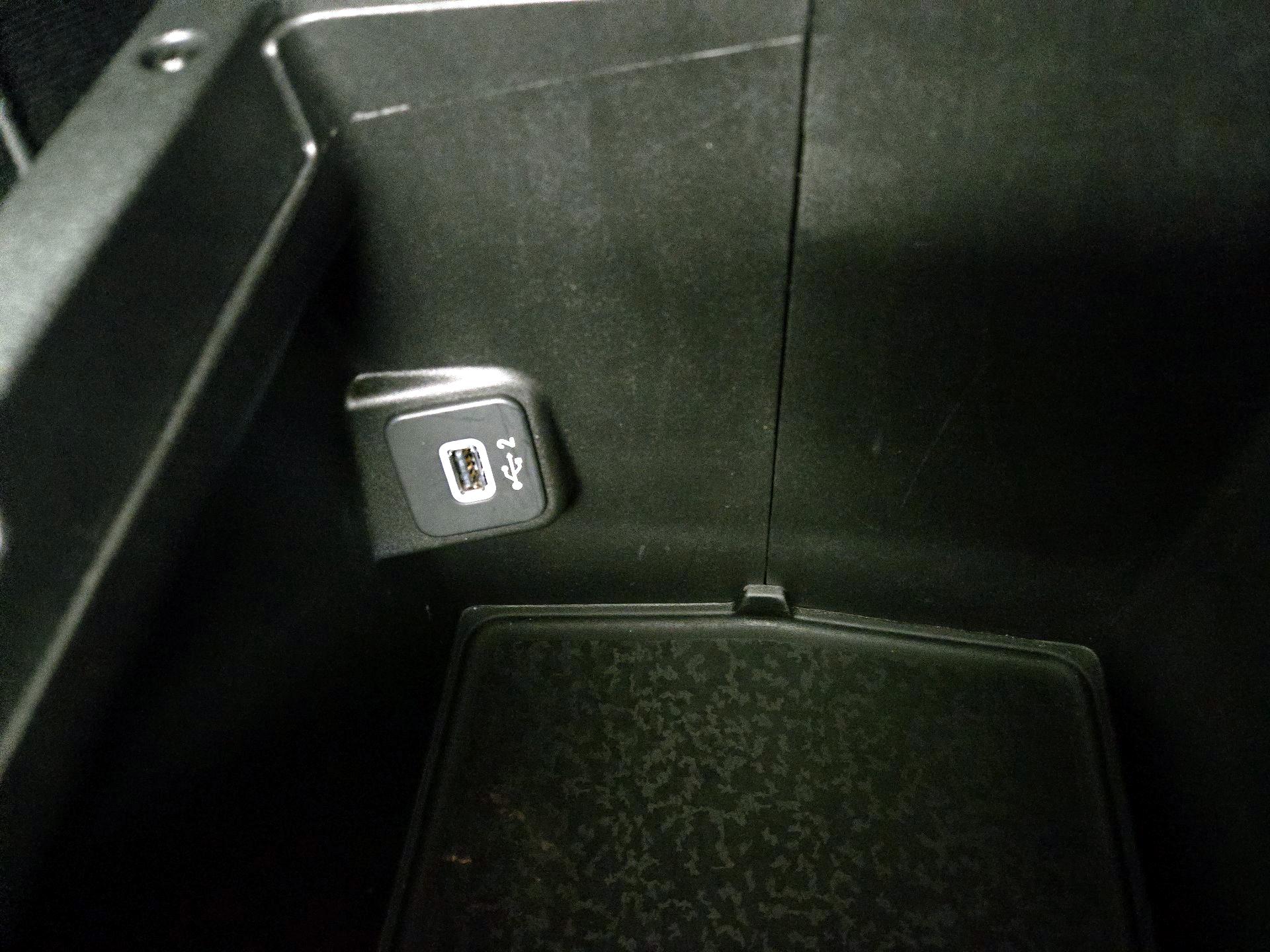 Thumbnail: 2021 Jeep Gladiator - 18