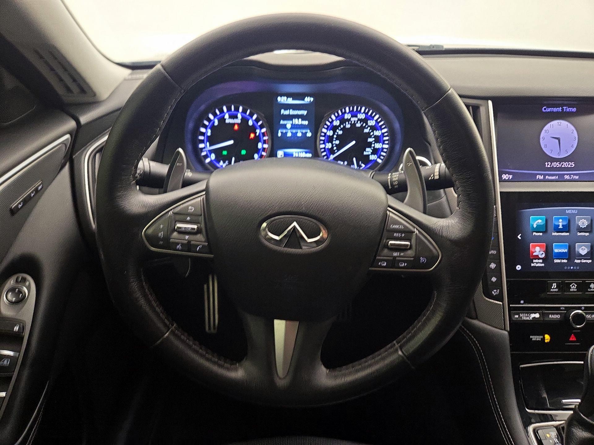 Thumbnail: 2016 INFINITI Q50 - 10