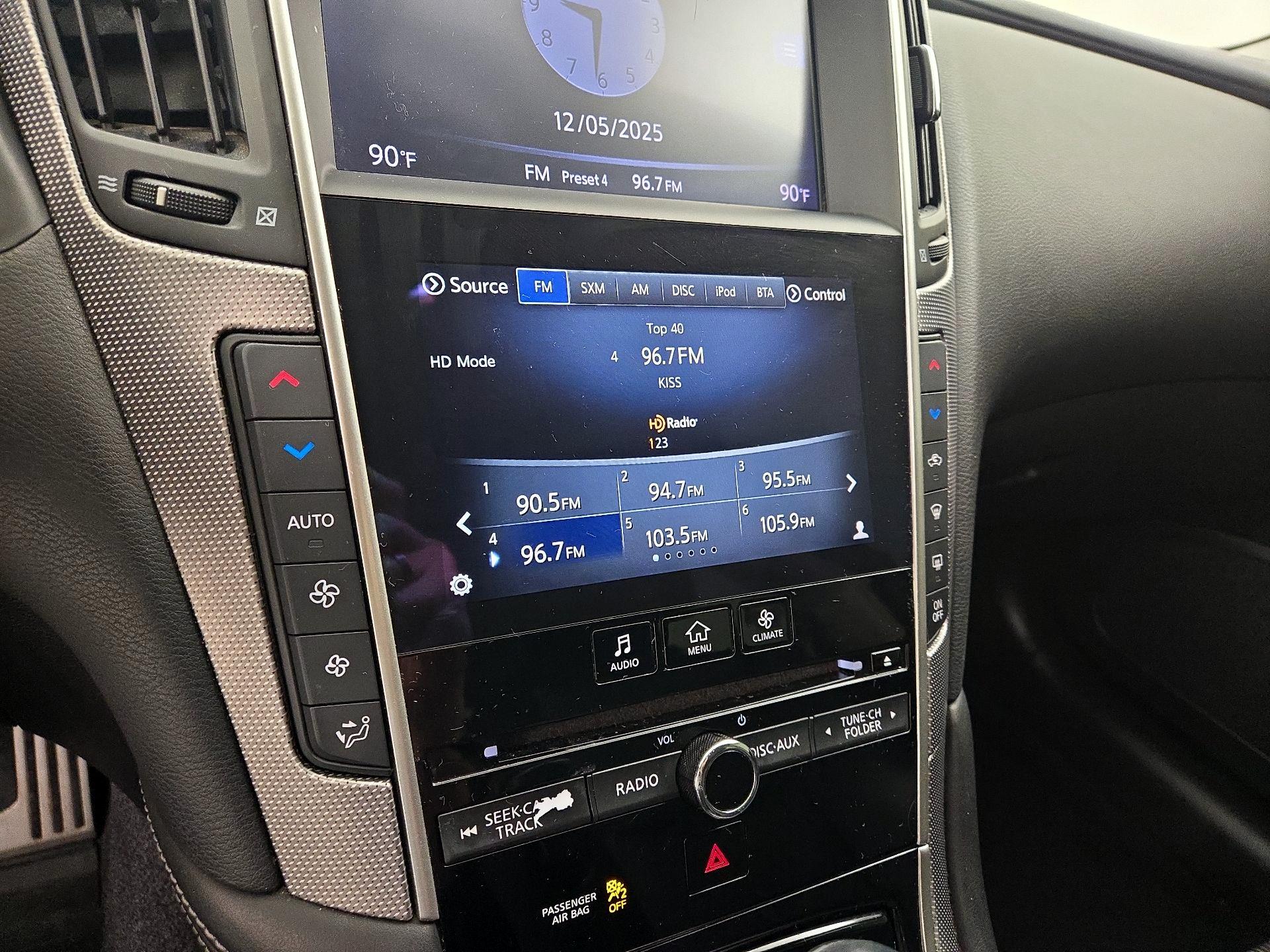 Thumbnail: 2016 INFINITI Q50 - 15