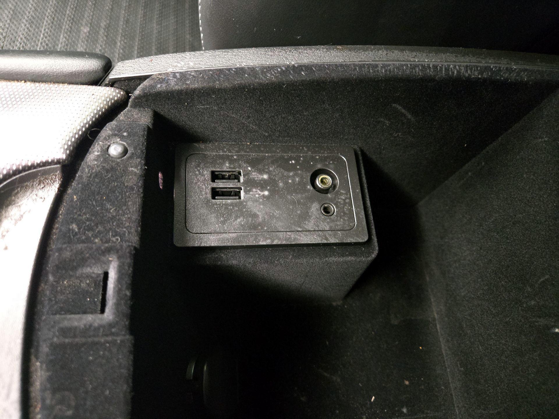 Thumbnail: 2016 INFINITI Q50 - 18