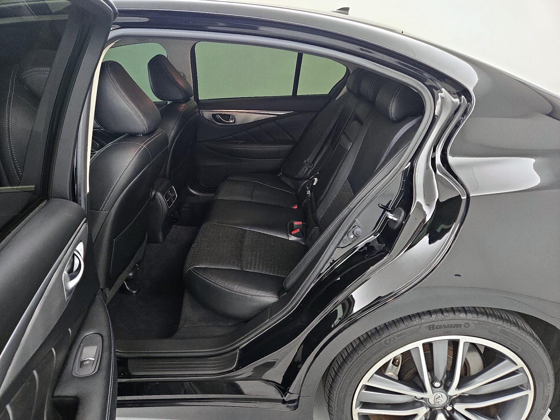 Thumbnail: 2016 INFINITI Q50 - 20