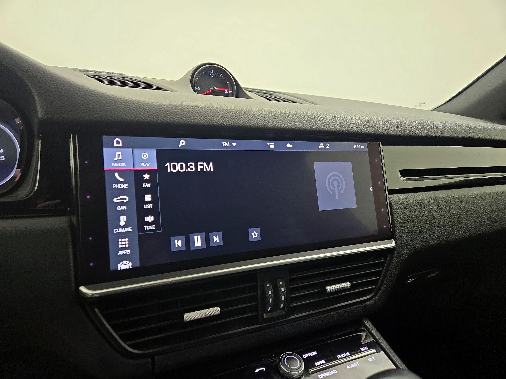 Thumbnail: 2020 Porsche Cayenne - 16