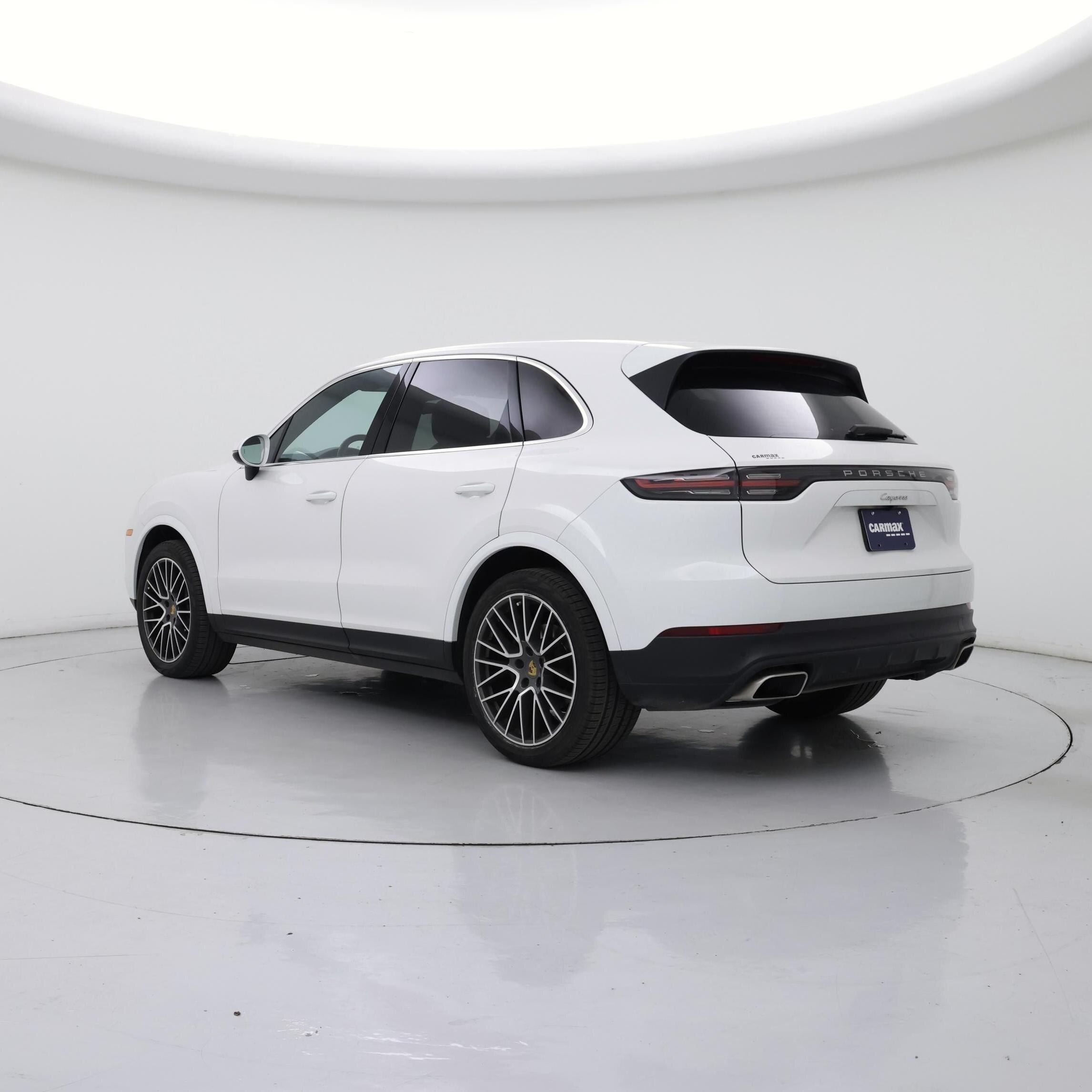 Thumbnail: 2020 Porsche Cayenne - 2