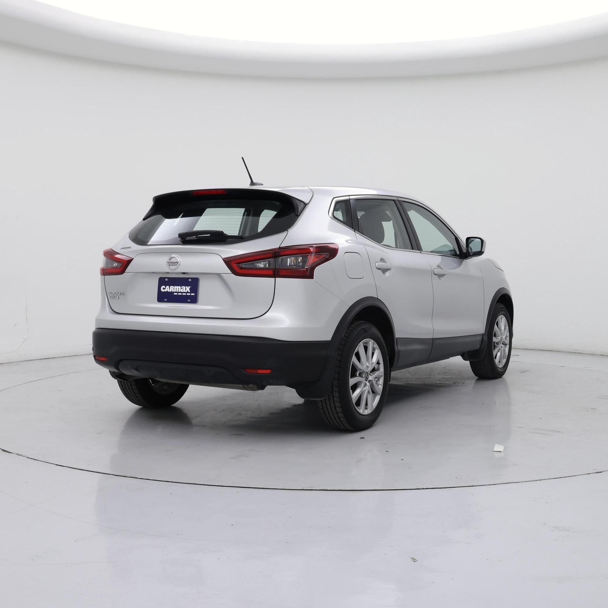 Thumbnail: 2020 Nissan Rogue Sport - 8