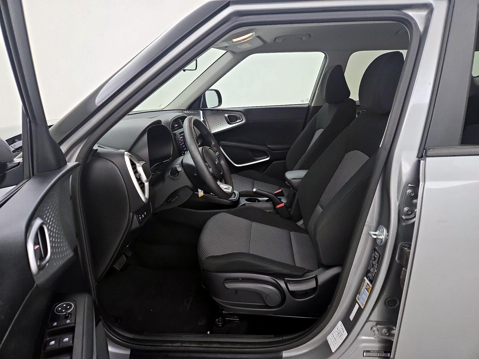 Thumbnail: 2023 Kia Soul - 11