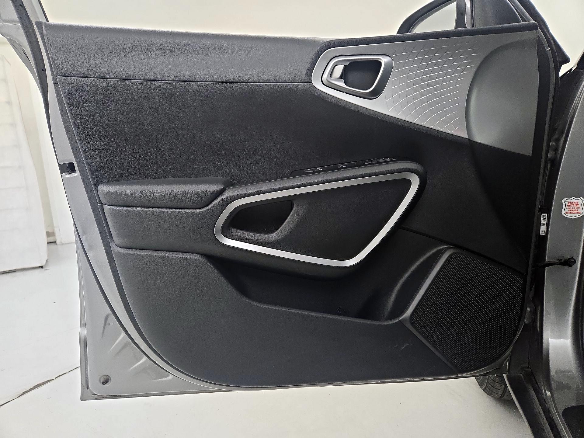 Thumbnail: 2023 Kia Soul - 12