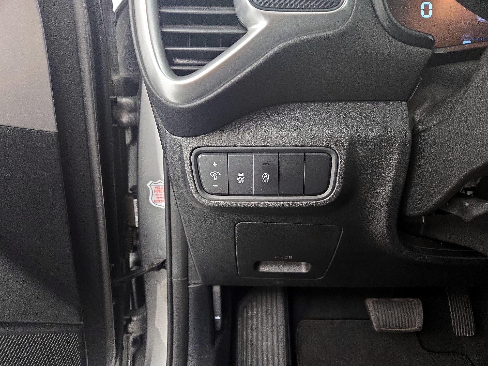 Thumbnail: 2023 Kia Soul - 13