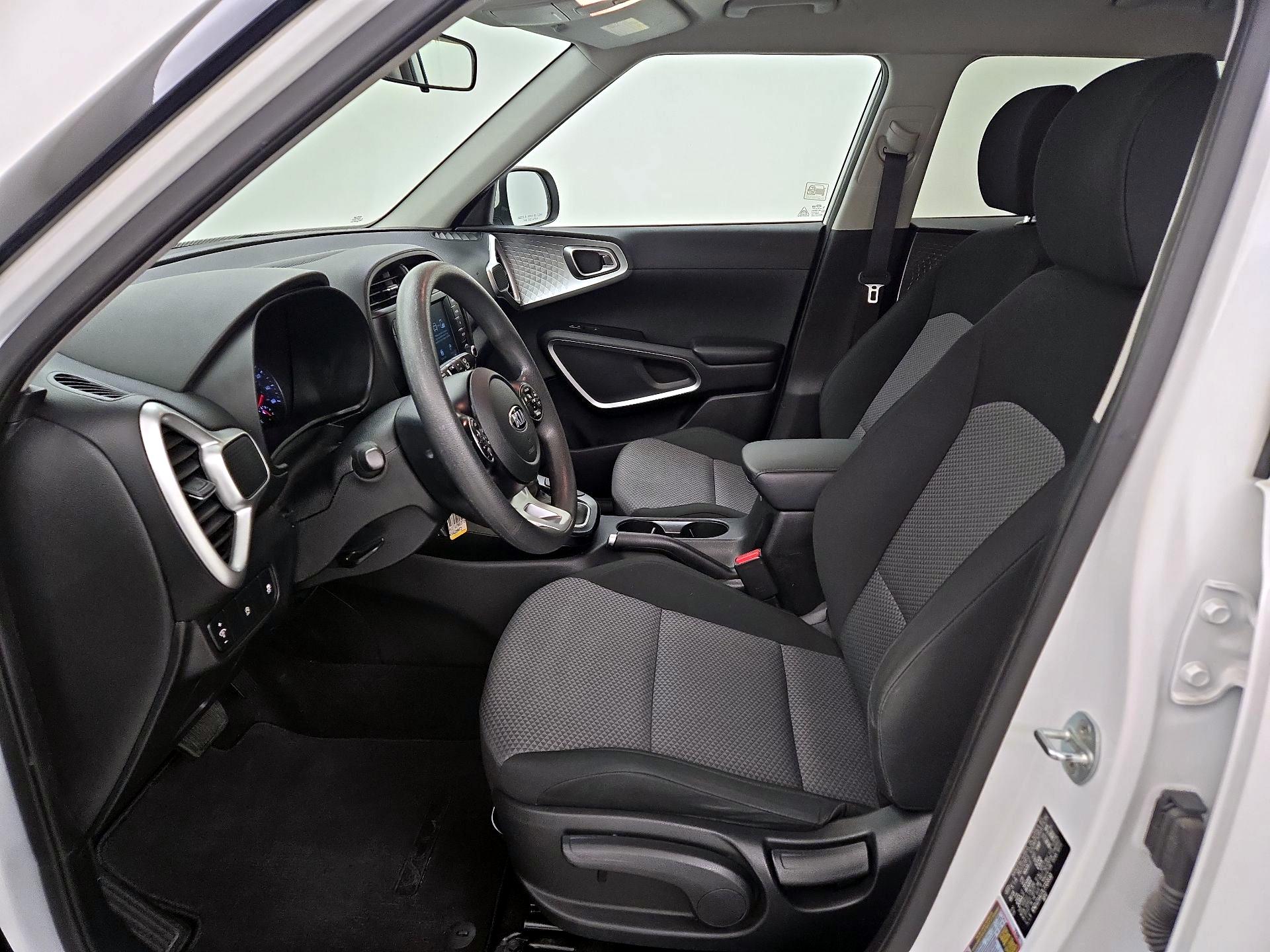 Thumbnail: 2020 Kia Soul - 11