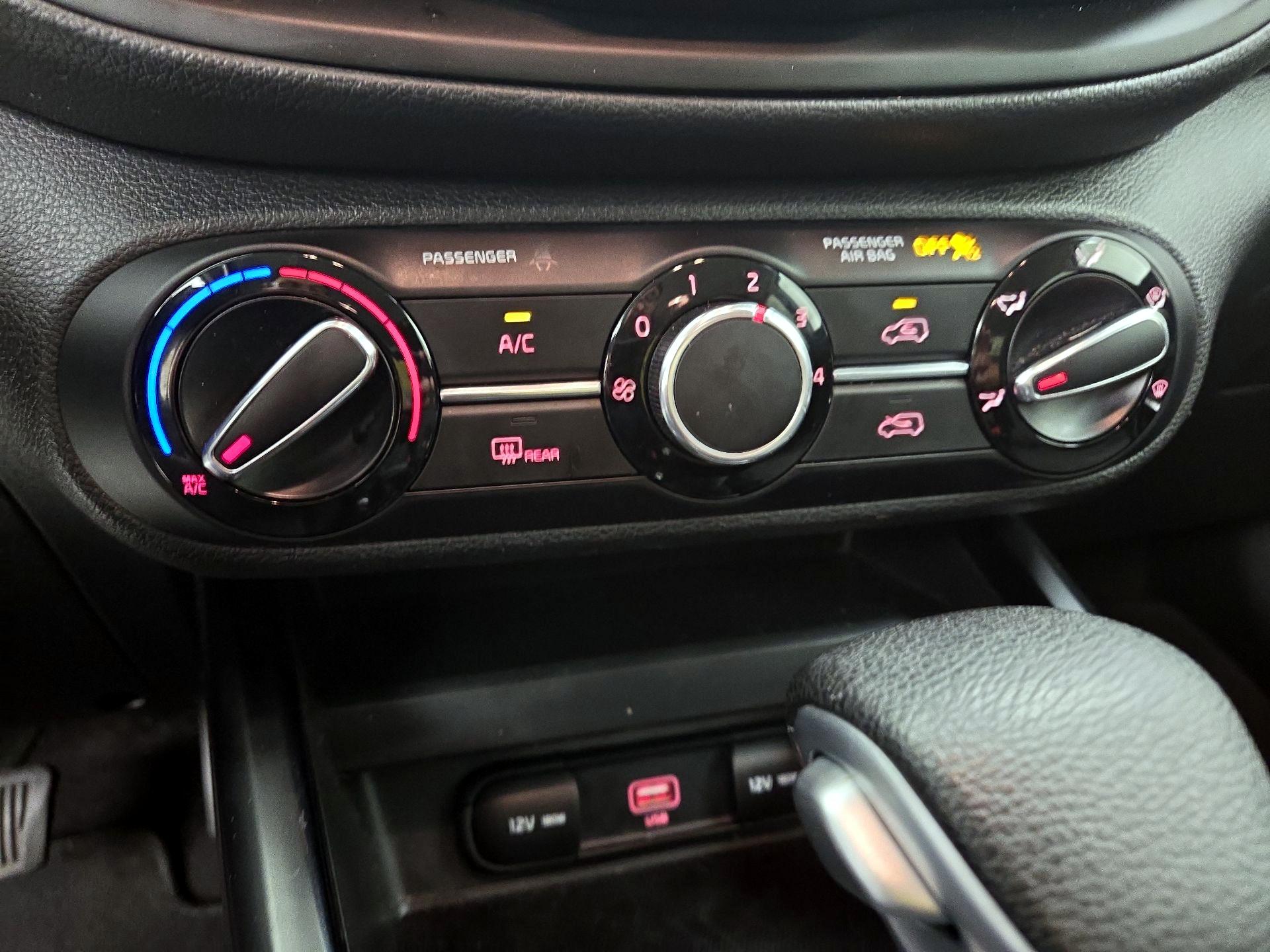 Thumbnail: 2020 Kia Soul - 16