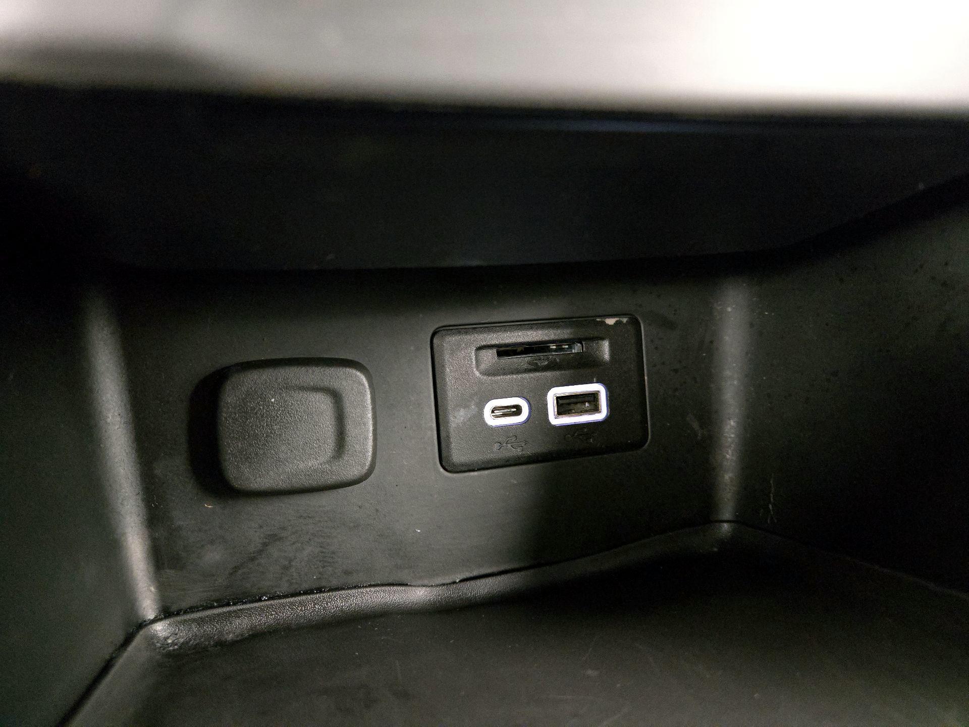 Thumbnail: 2023 GMC Acadia - 18