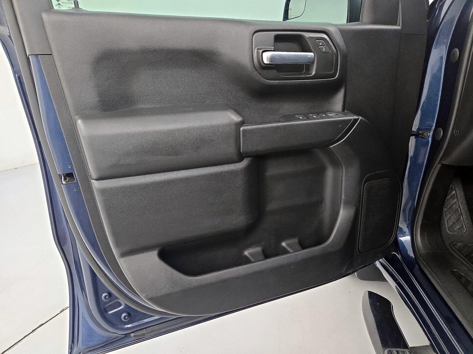 Thumbnail: 2022 Chevrolet Silverado 1500 - 12