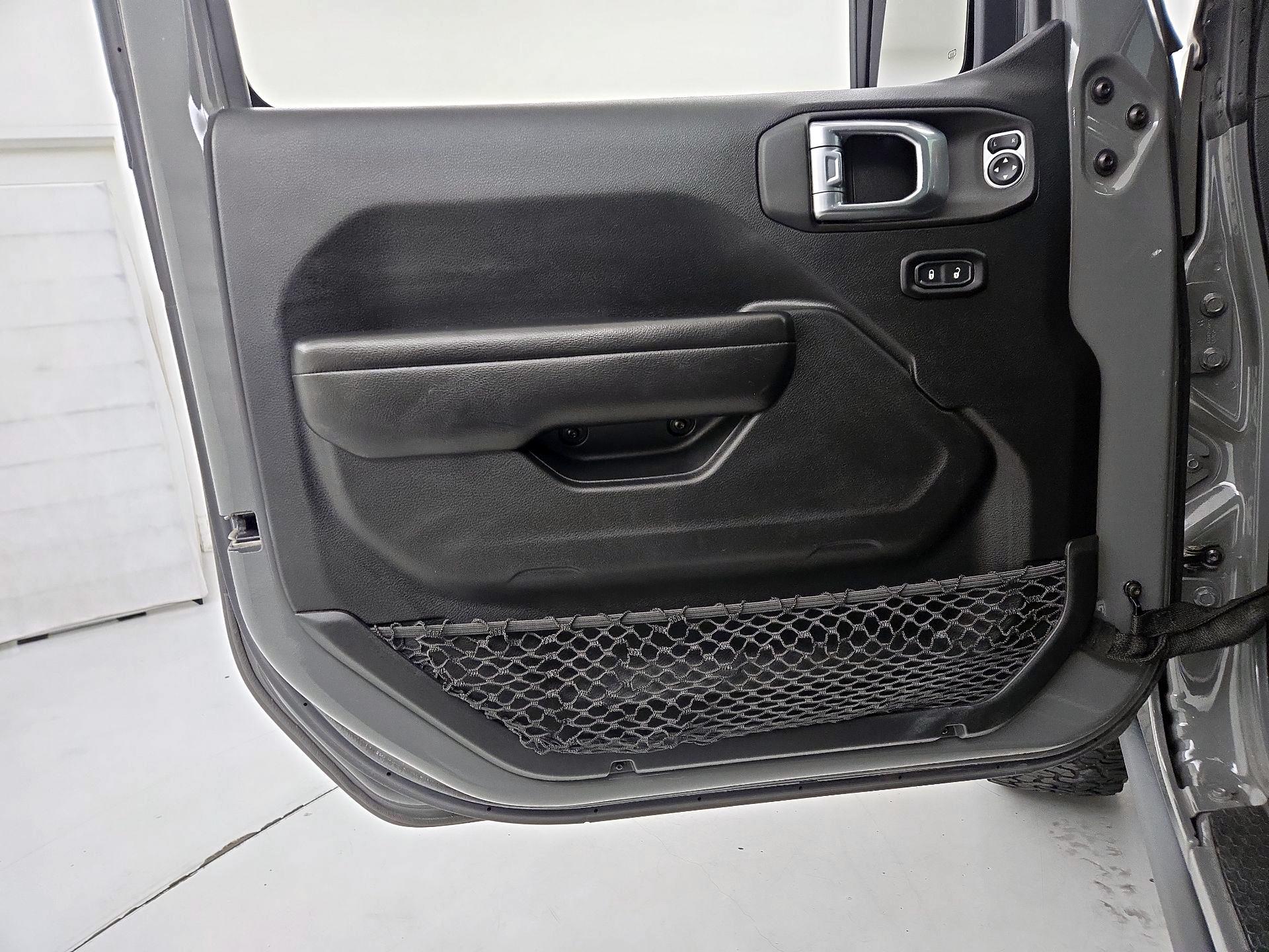 Thumbnail: 2021 Jeep Wrangler - 12