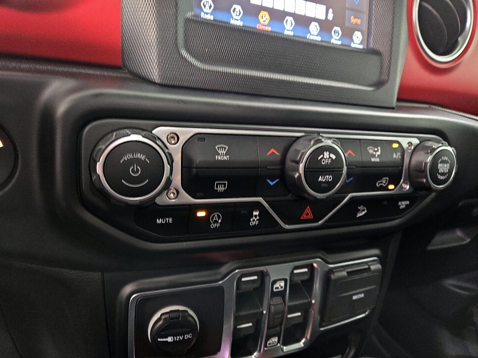 Thumbnail: 2021 Jeep Wrangler - 16