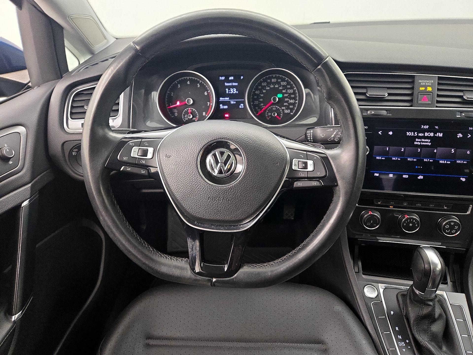 Thumbnail: 2018 Volkswagen Golf - 10