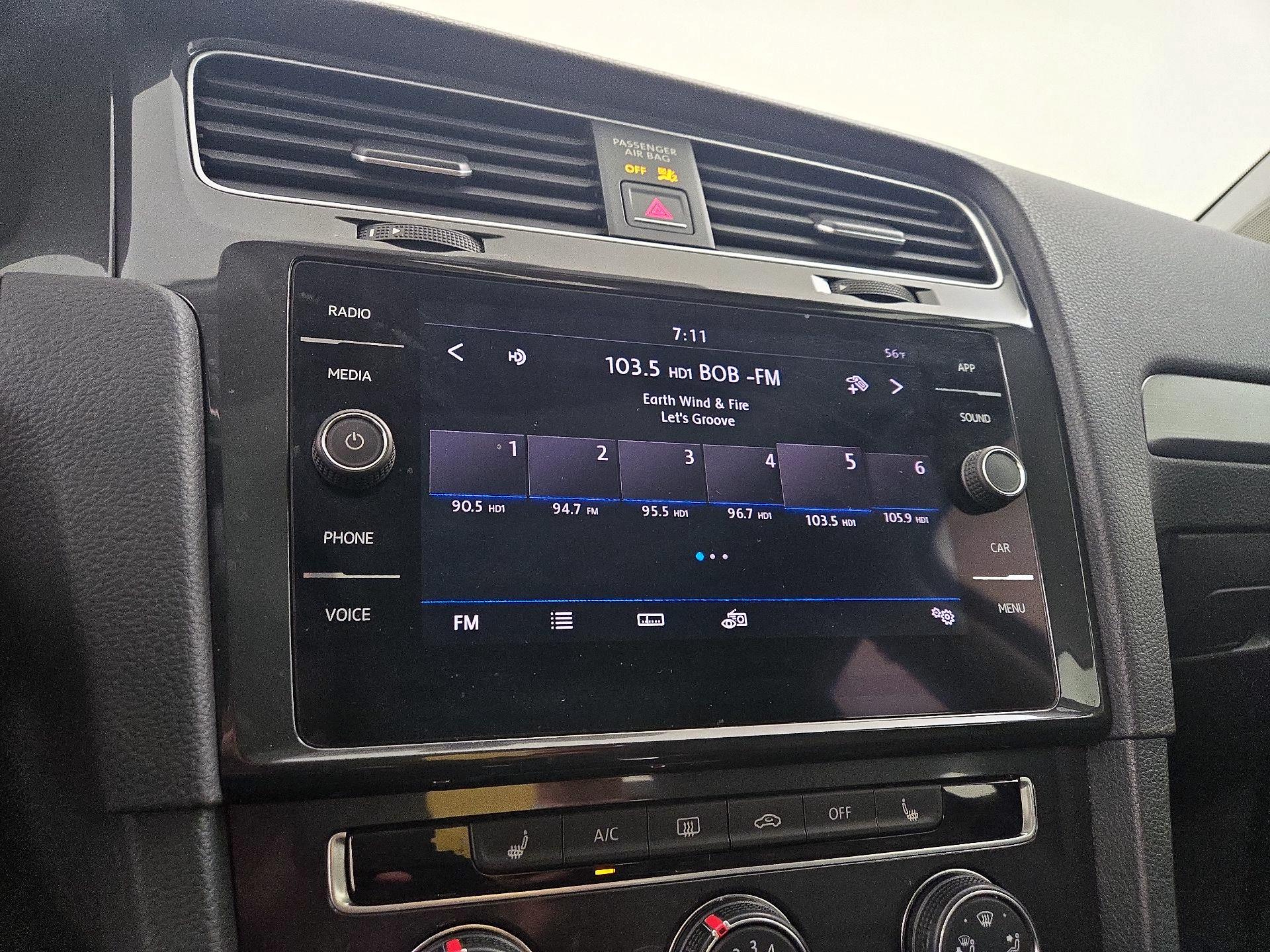 Thumbnail: 2018 Volkswagen Golf - 15