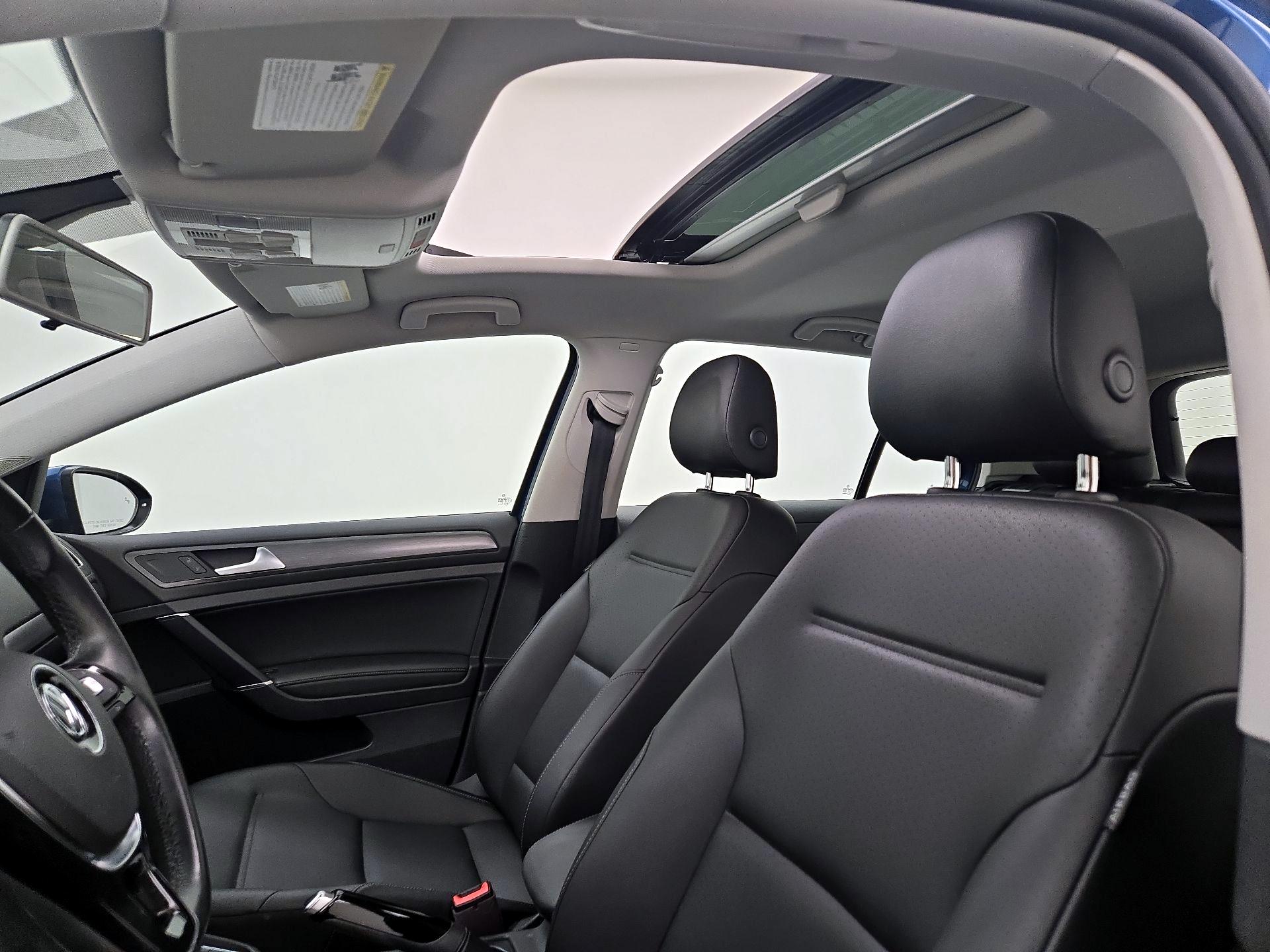 Thumbnail: 2018 Volkswagen Golf - 19