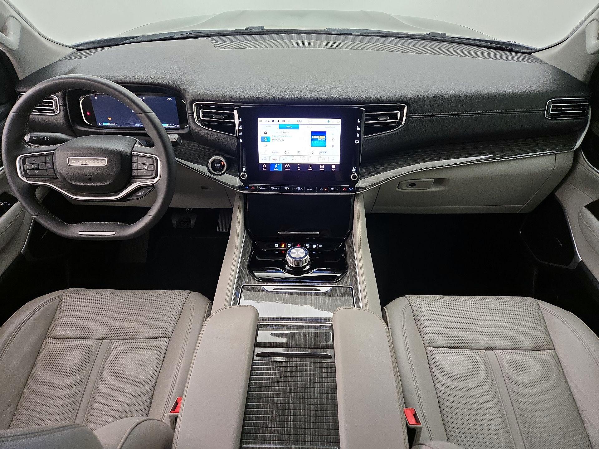 Thumbnail: 2022 Jeep Wagoneer - 9